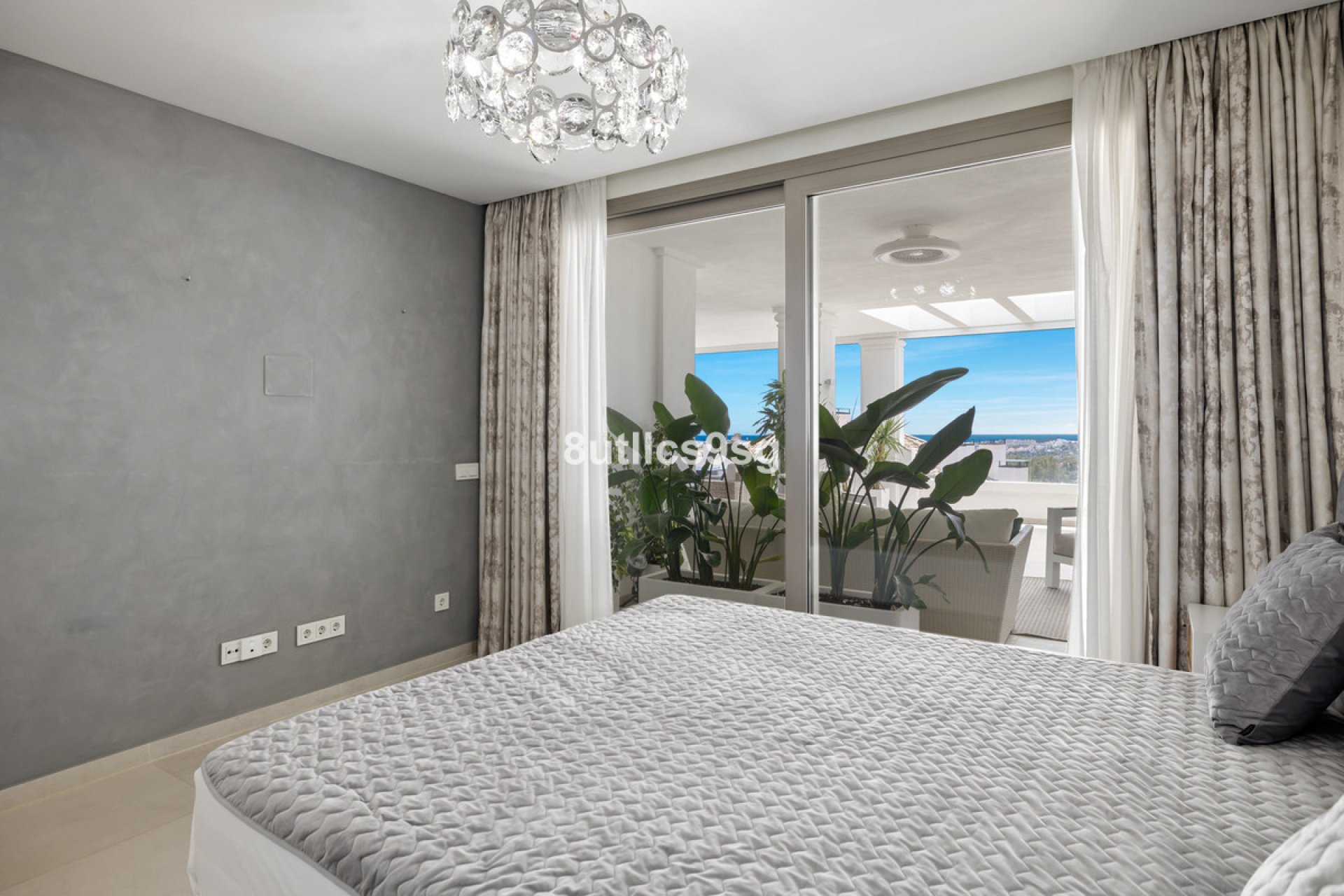 Resale - Ground floor apartment - Marbella - Nueva Andalucia