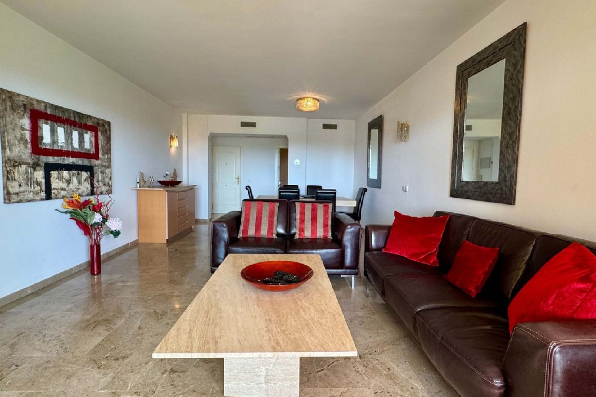 Resale - Ground floor apartment - Marbella - Nueva Andalucia