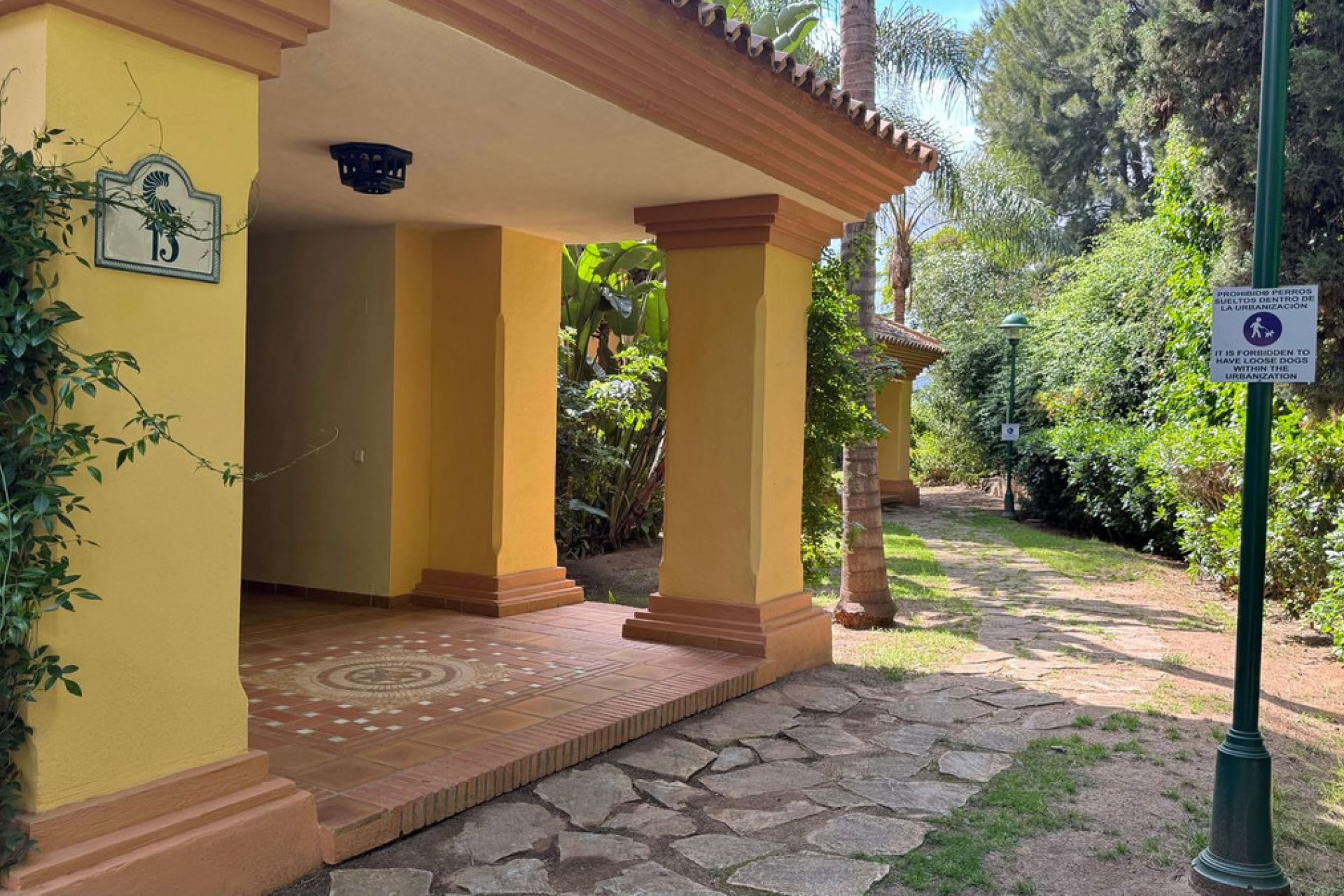 Resale - Ground floor apartment - Marbella - Nueva Andalucia