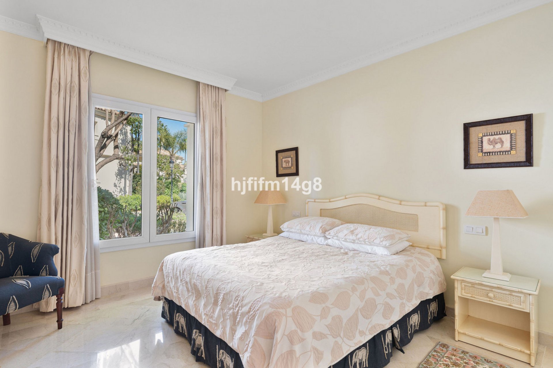 Resale - Ground floor apartment - Marbella - Nueva Andalucia