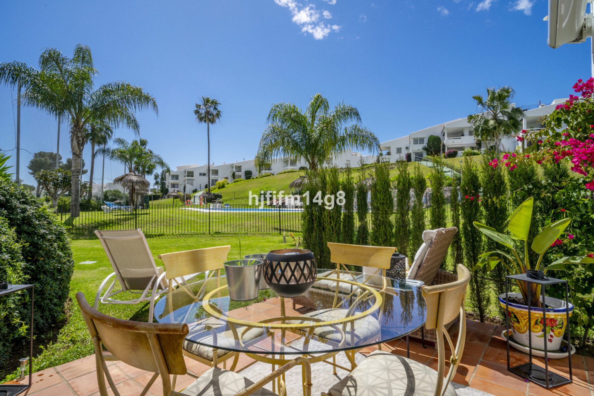 Resale - Ground floor apartment - Marbella - Nueva Andalucia