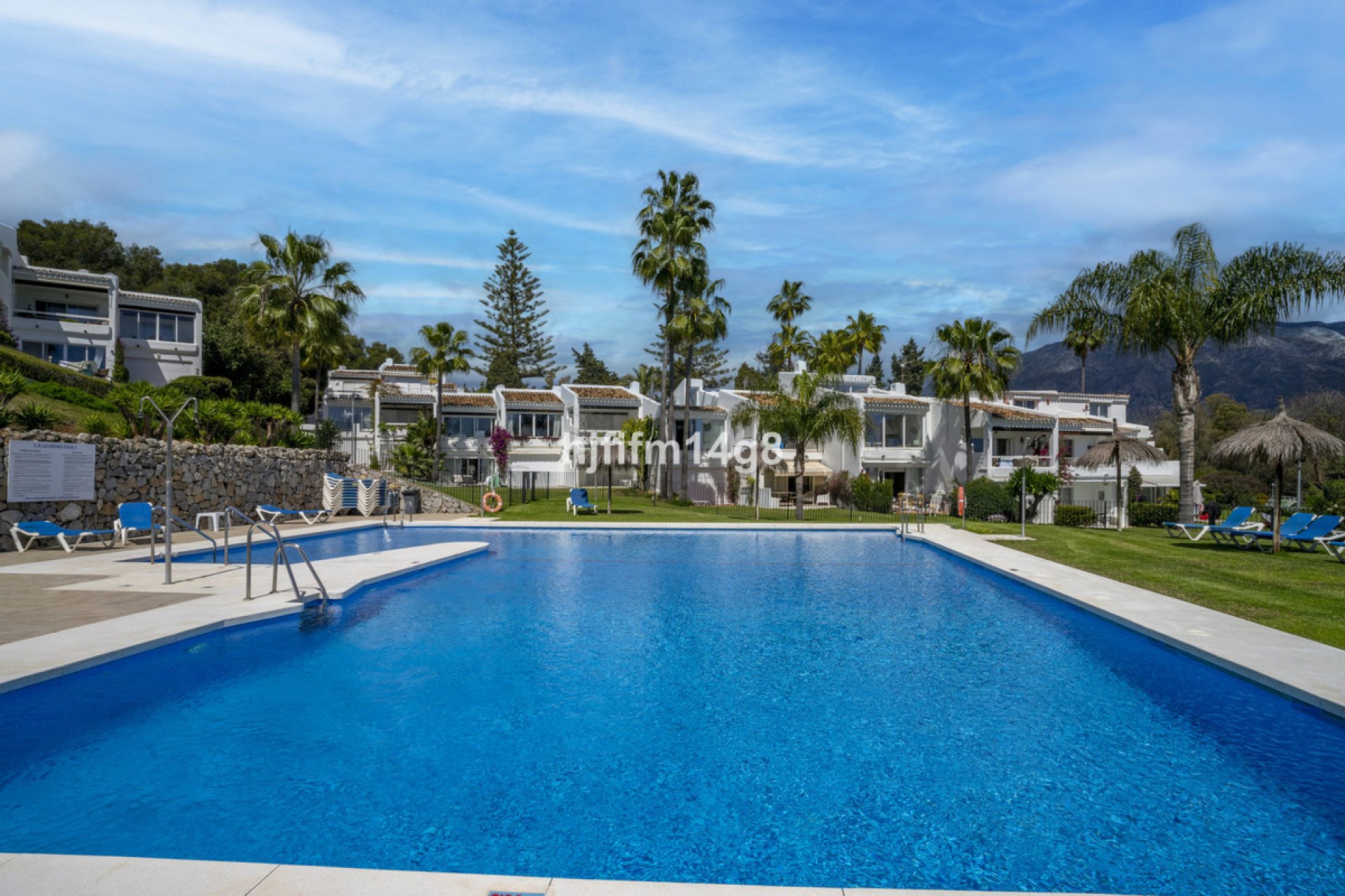 Resale - Ground floor apartment - Marbella - Nueva Andalucia