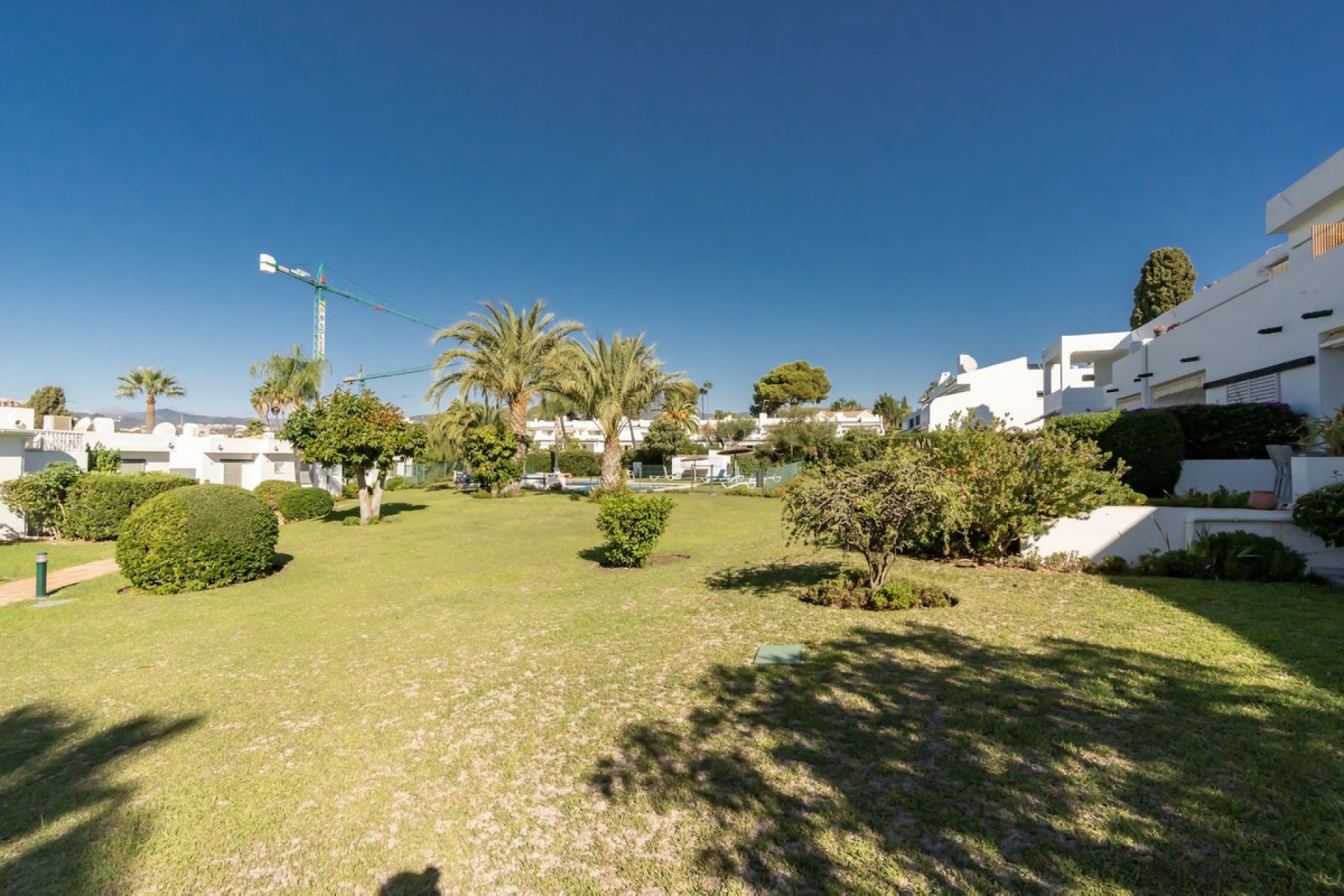 Resale - Ground floor apartment - Marbella - Nueva Andalucia