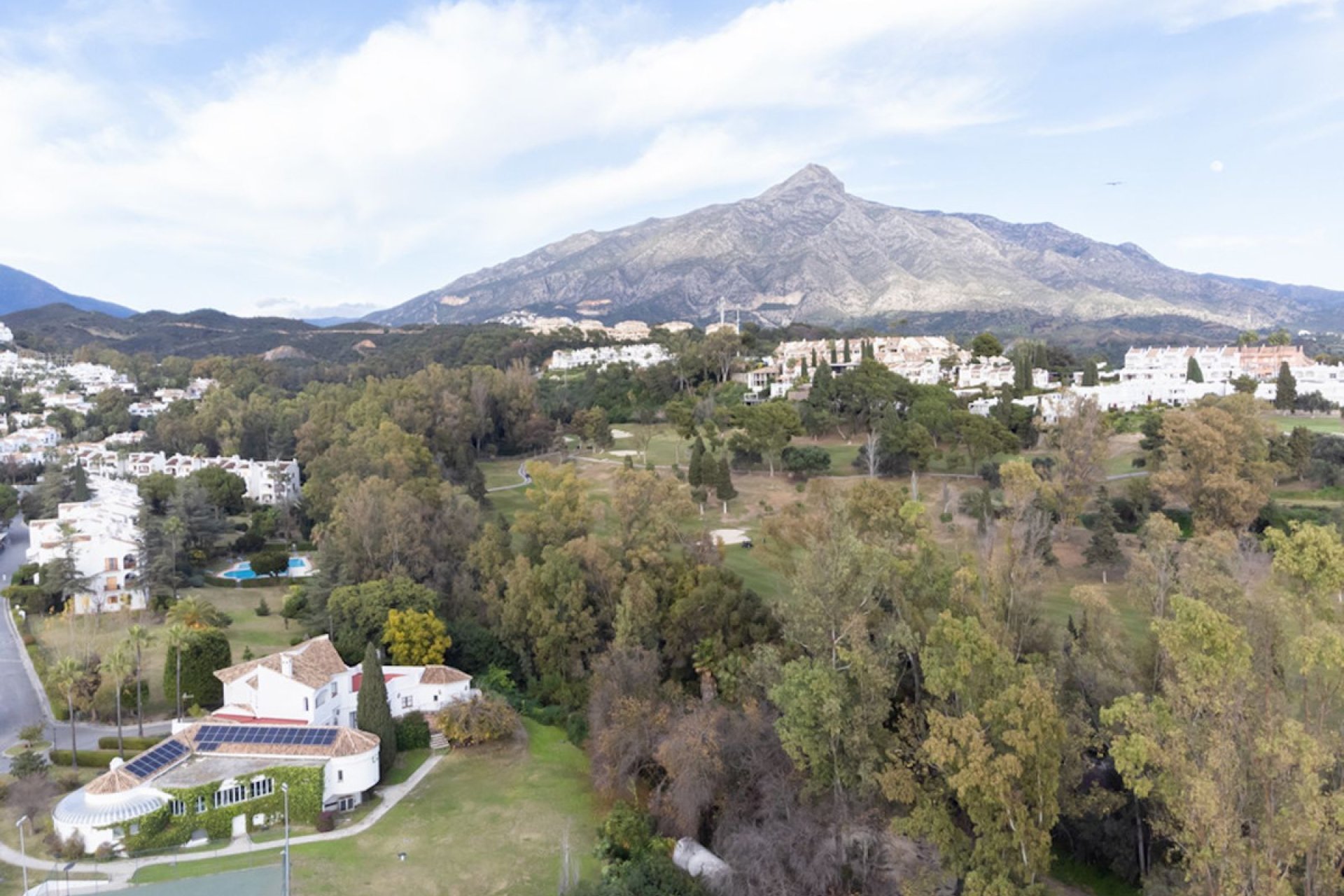Resale - Ground floor apartment - Marbella - Nueva Andalucia
