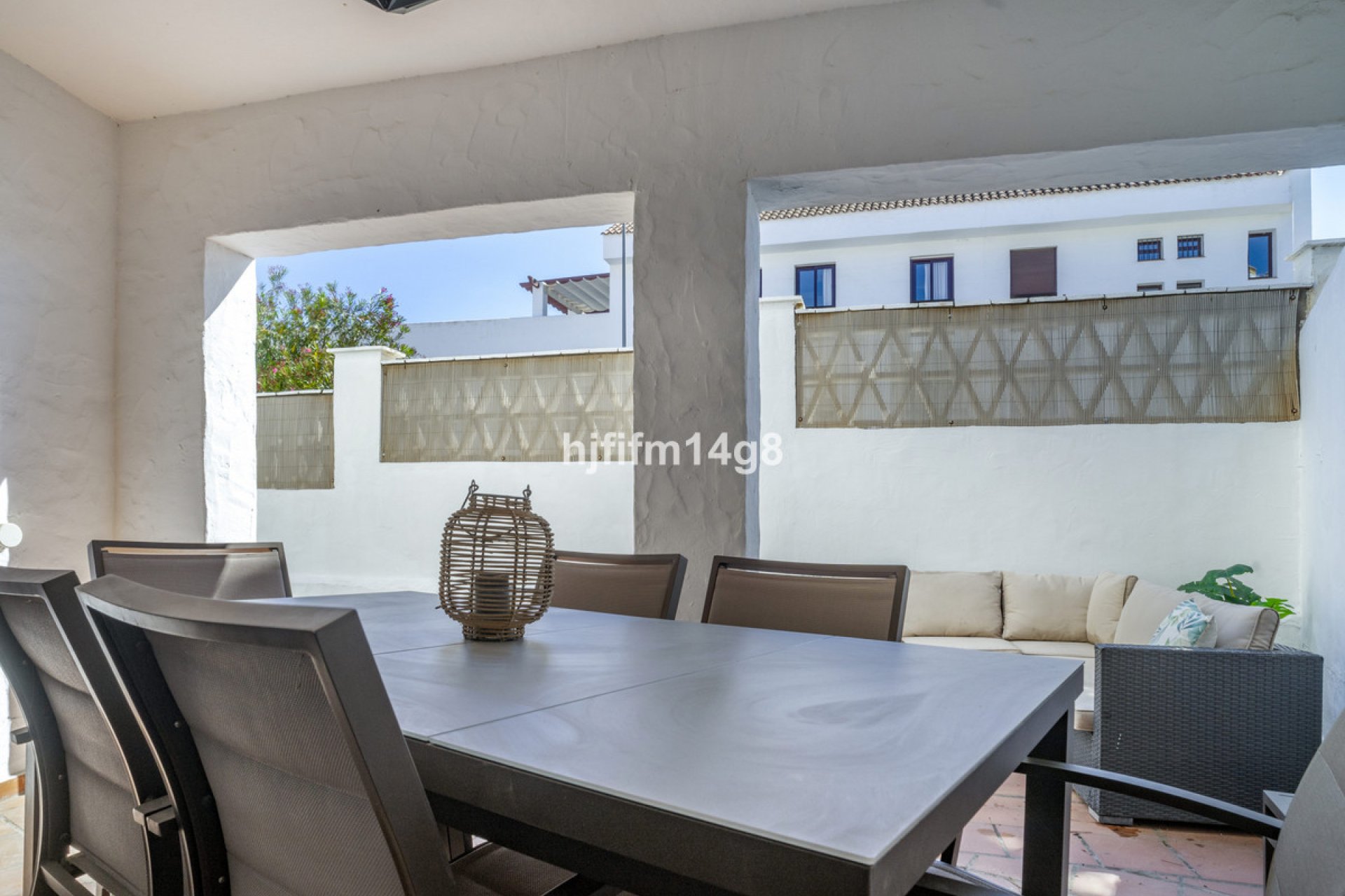 Resale - Ground floor apartment - Marbella - Nueva Andalucia