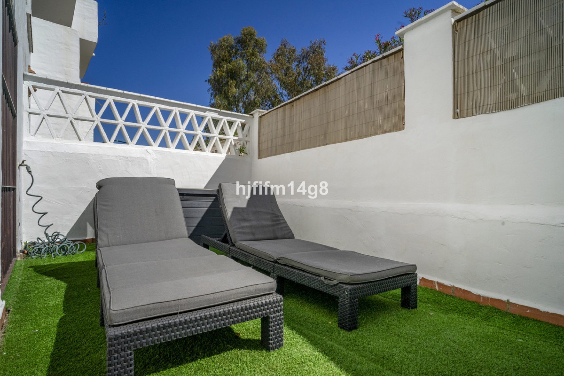 Resale - Ground floor apartment - Marbella - Nueva Andalucia