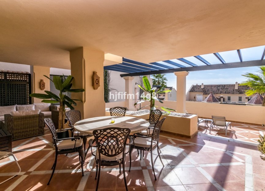 Resale - Ground floor apartment - Marbella - Nueva Andalucia