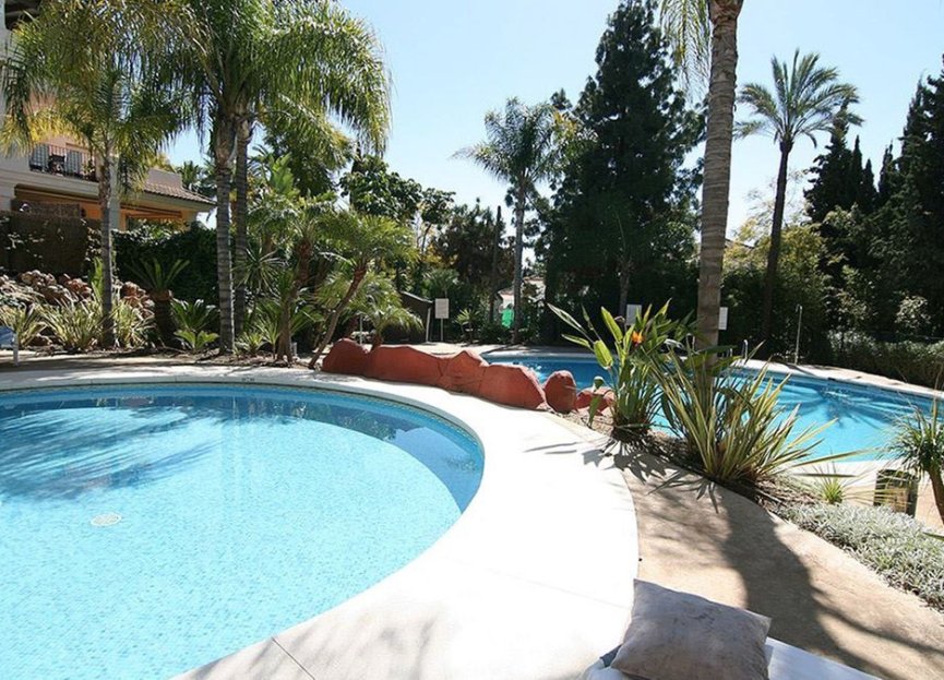 Resale - Ground floor apartment - Marbella - Nueva Andalucia