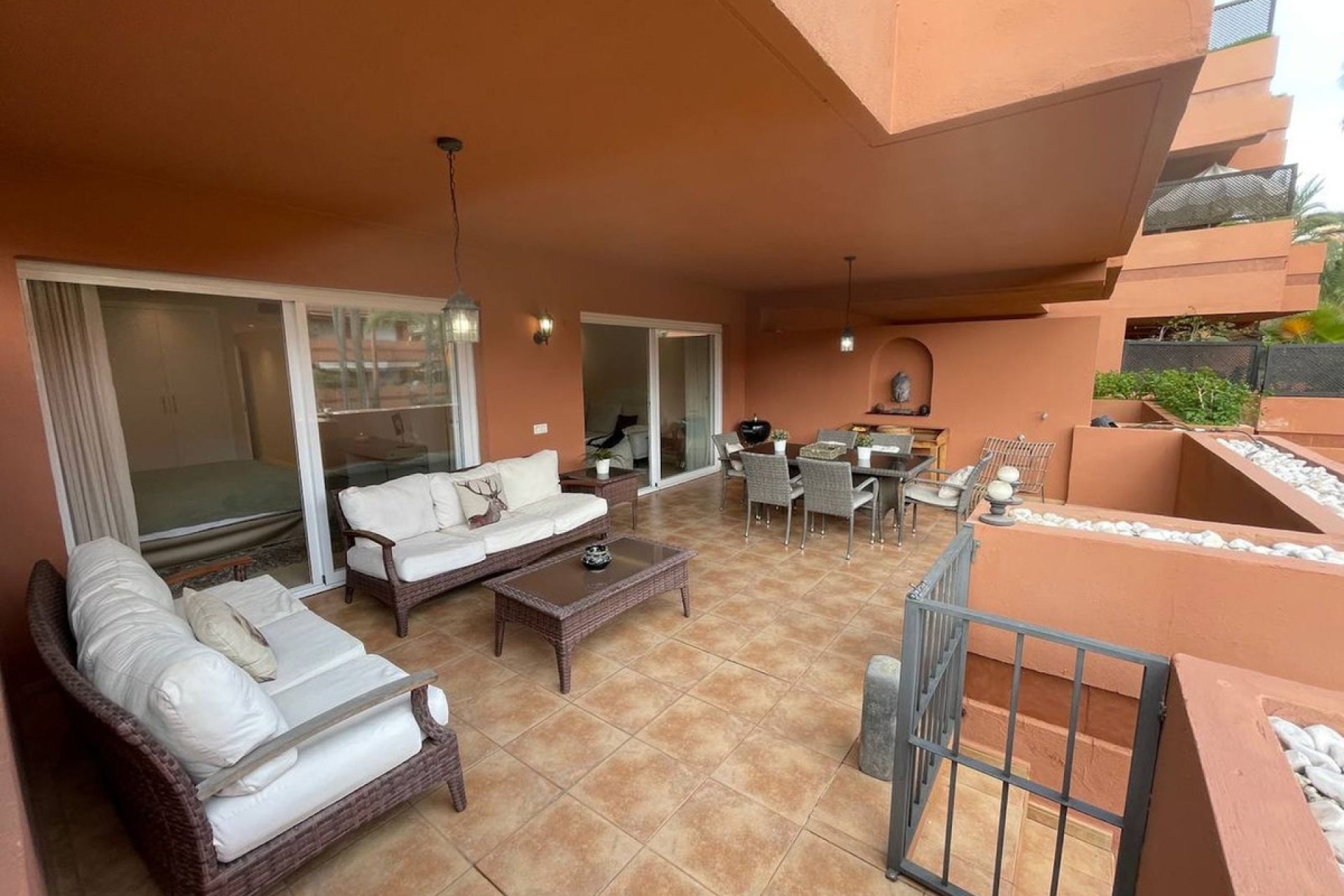 Resale - Ground floor apartment - Marbella - Puerto Banús