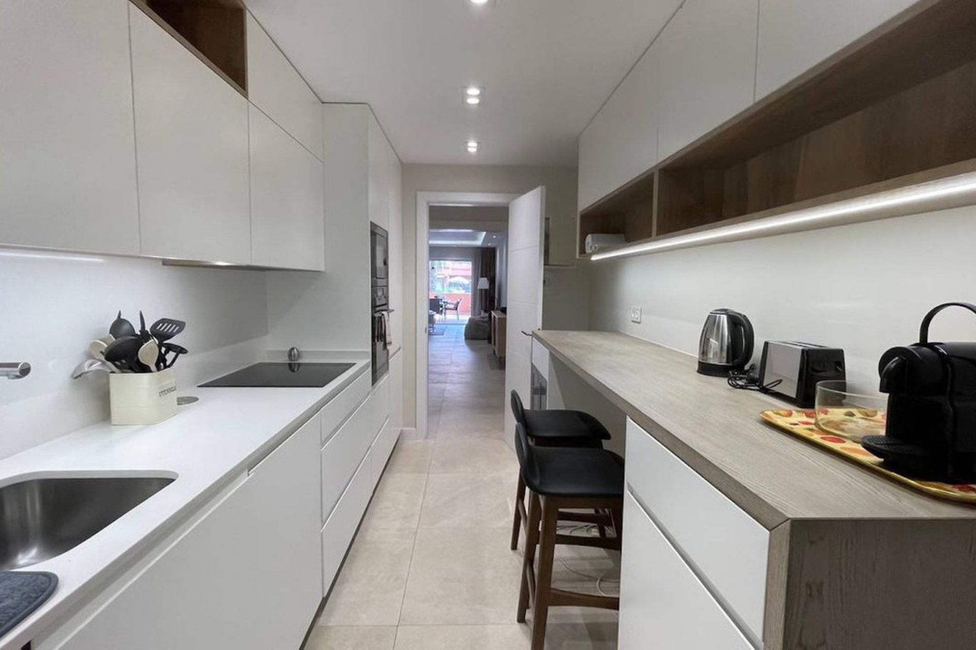 Resale - Ground floor apartment - Marbella - Puerto Banús