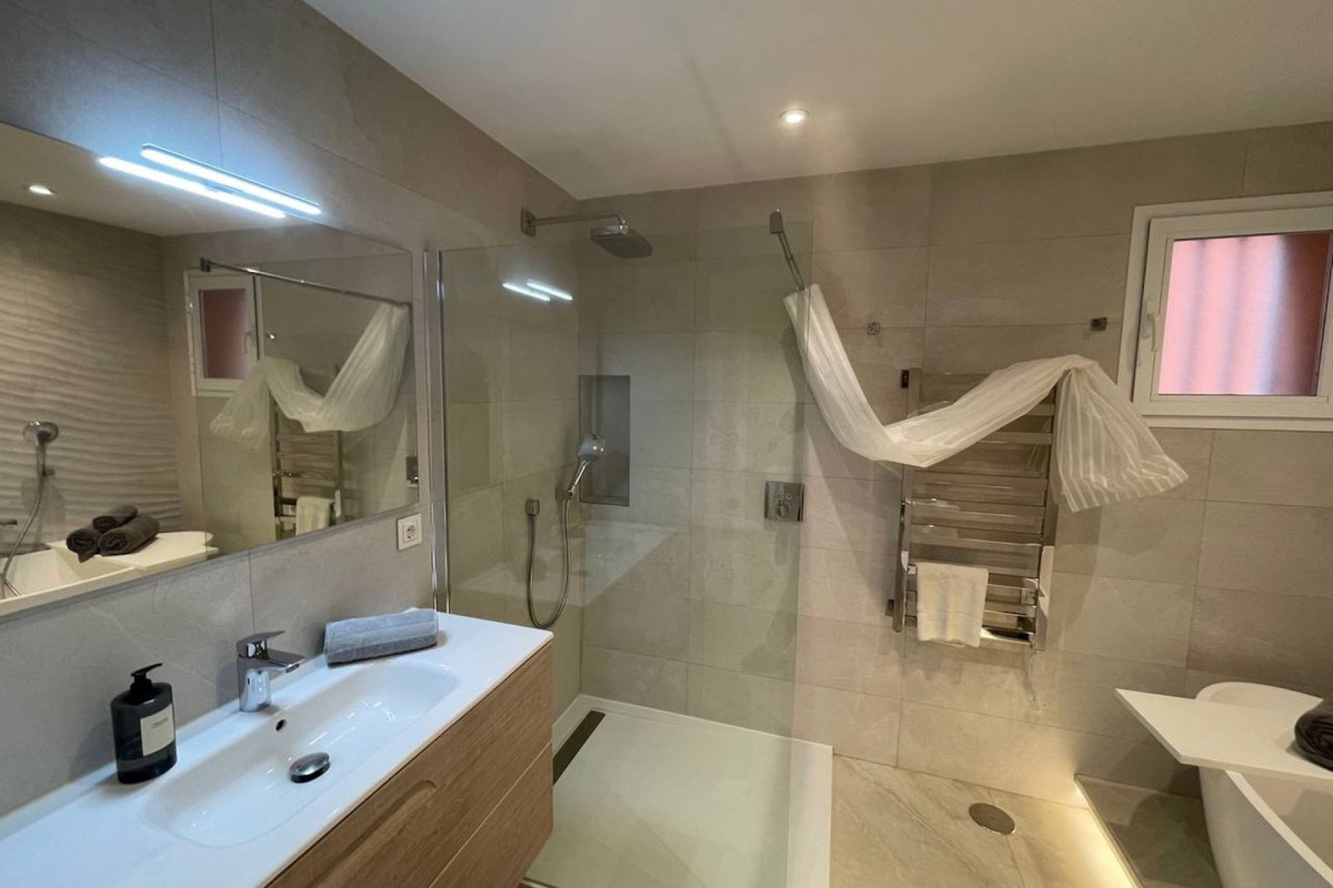 Resale - Ground floor apartment - Marbella - Puerto Banús