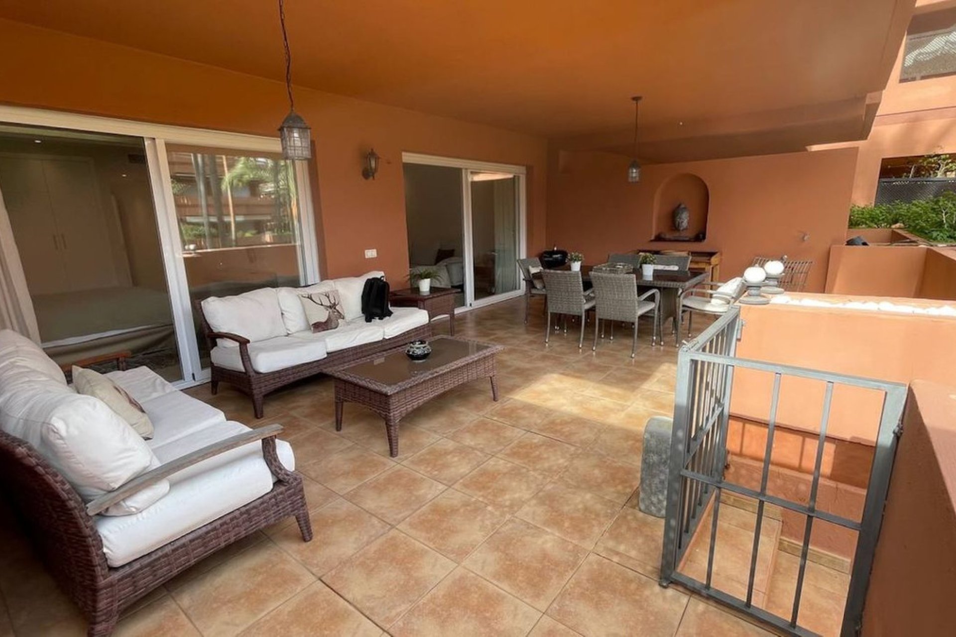 Resale - Ground floor apartment - Marbella - Puerto Banús