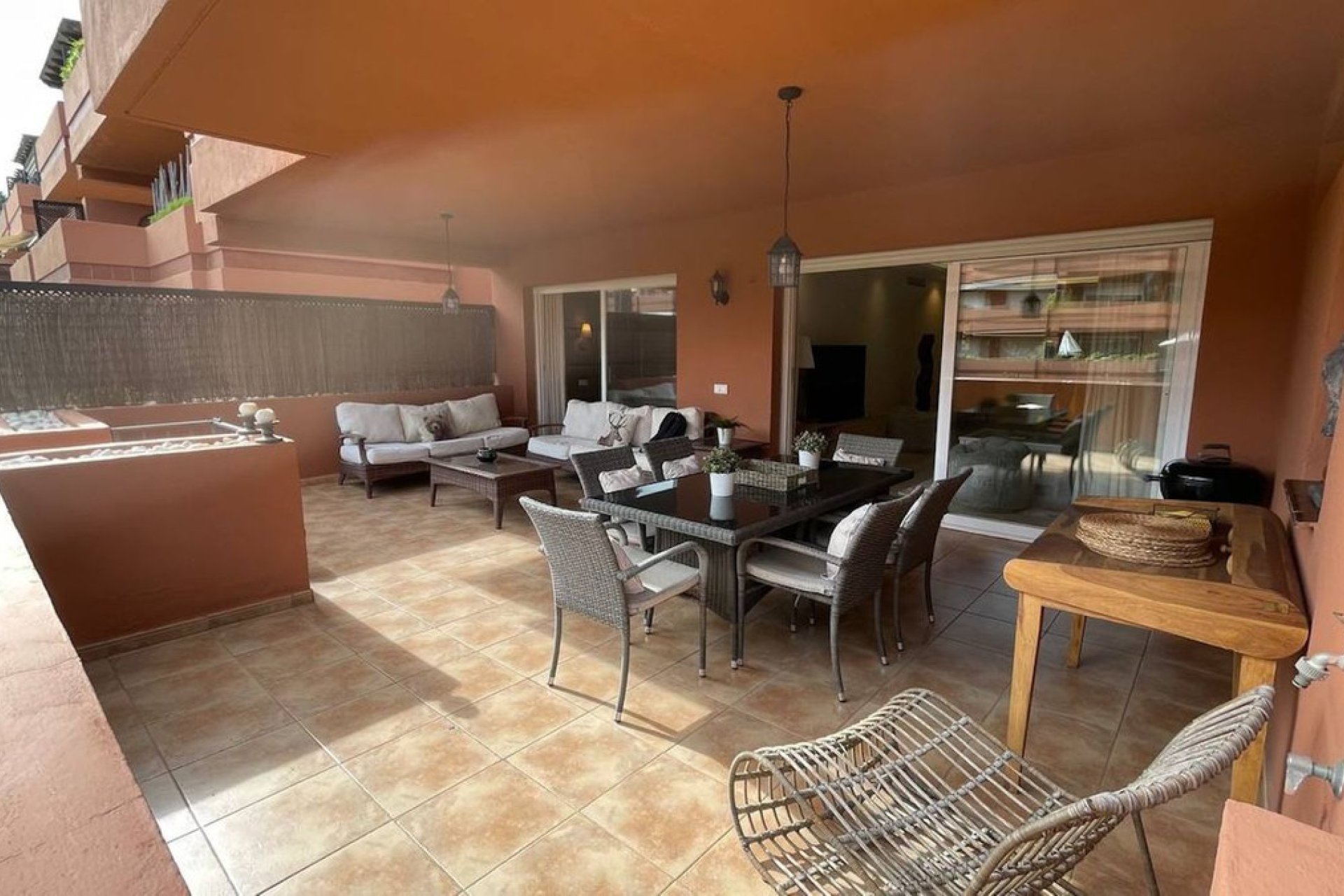 Resale - Ground floor apartment - Marbella - Puerto Banús