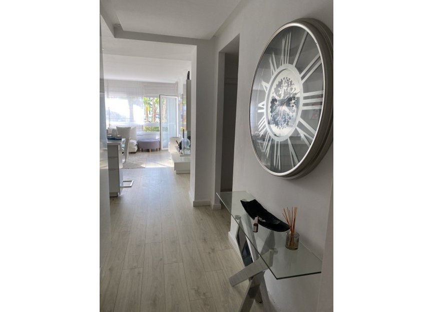 Resale - Ground floor apartment - Marbella - Puerto Banús