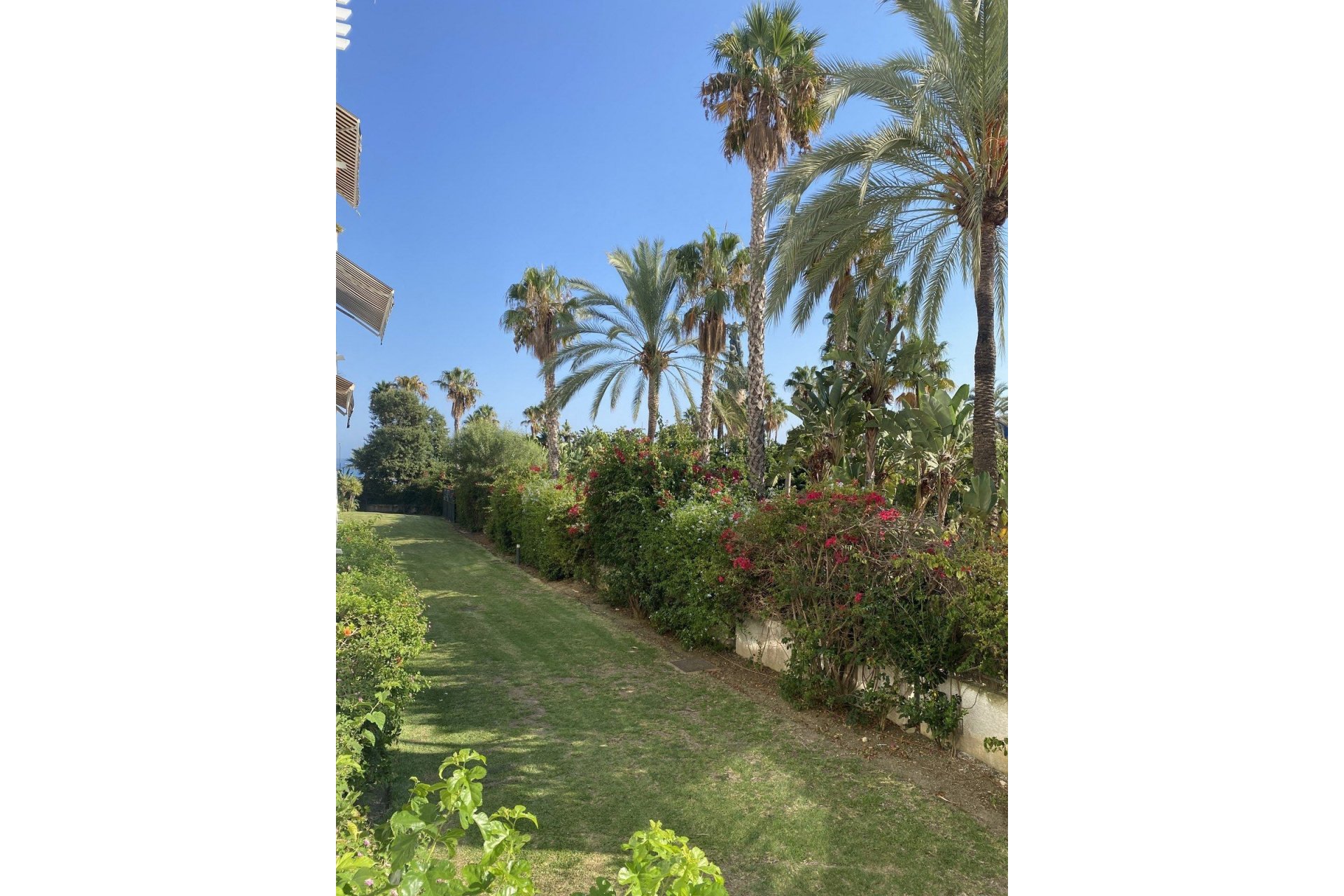 Resale - Ground floor apartment - Marbella - Puerto Banús