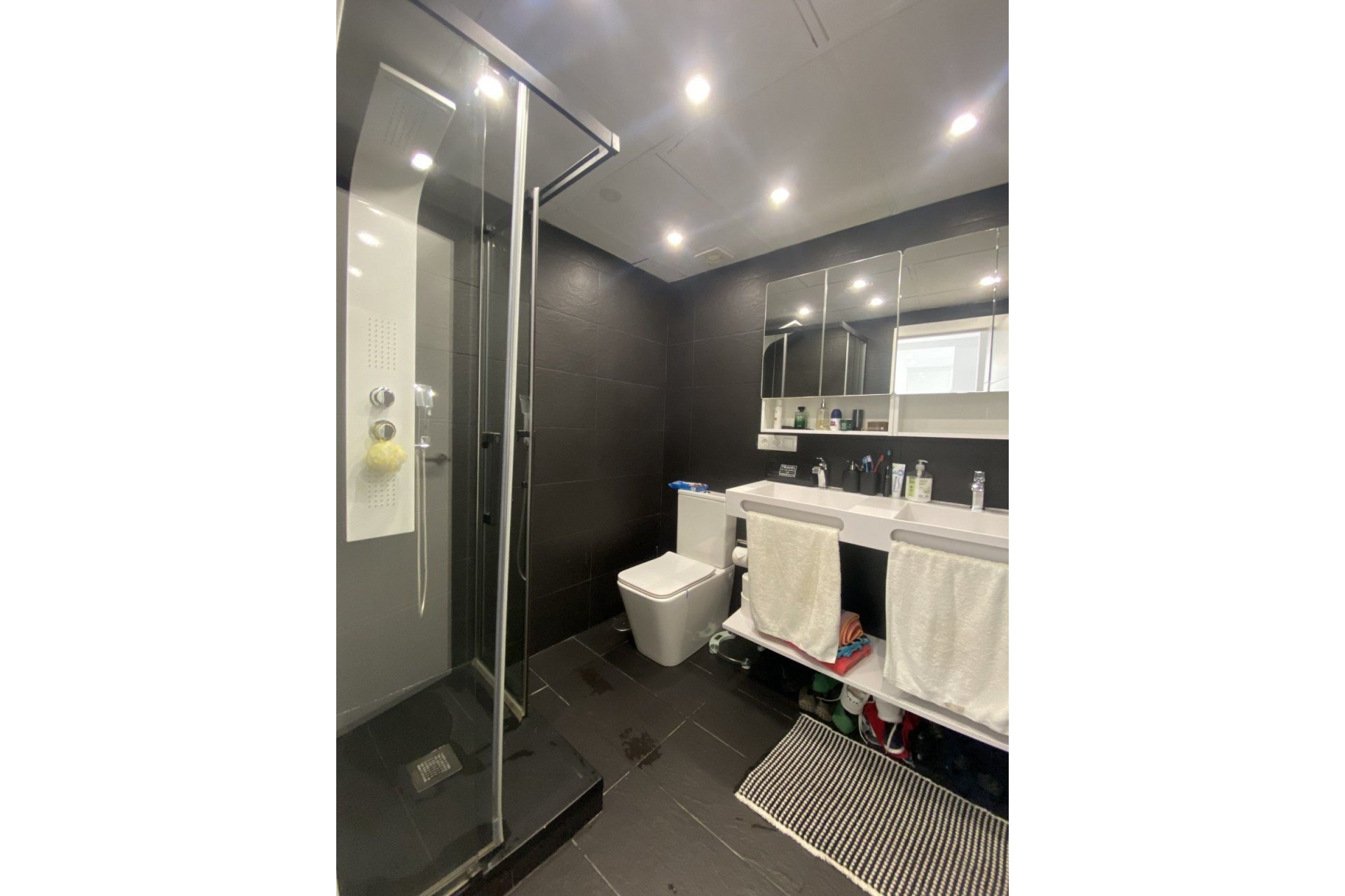 Resale - Ground floor apartment - Marbella - Puerto Banús