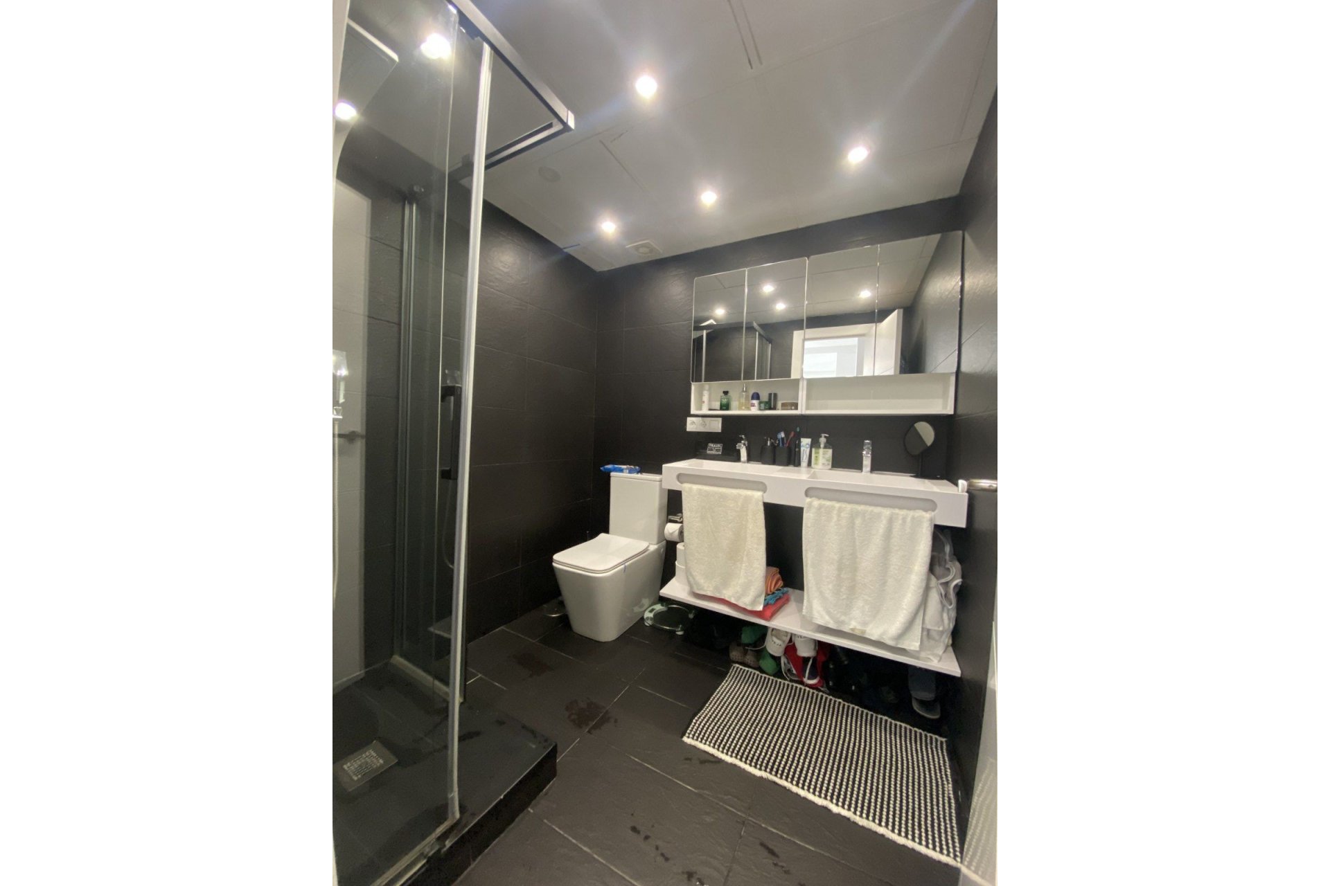 Resale - Ground floor apartment - Marbella - Puerto Banús