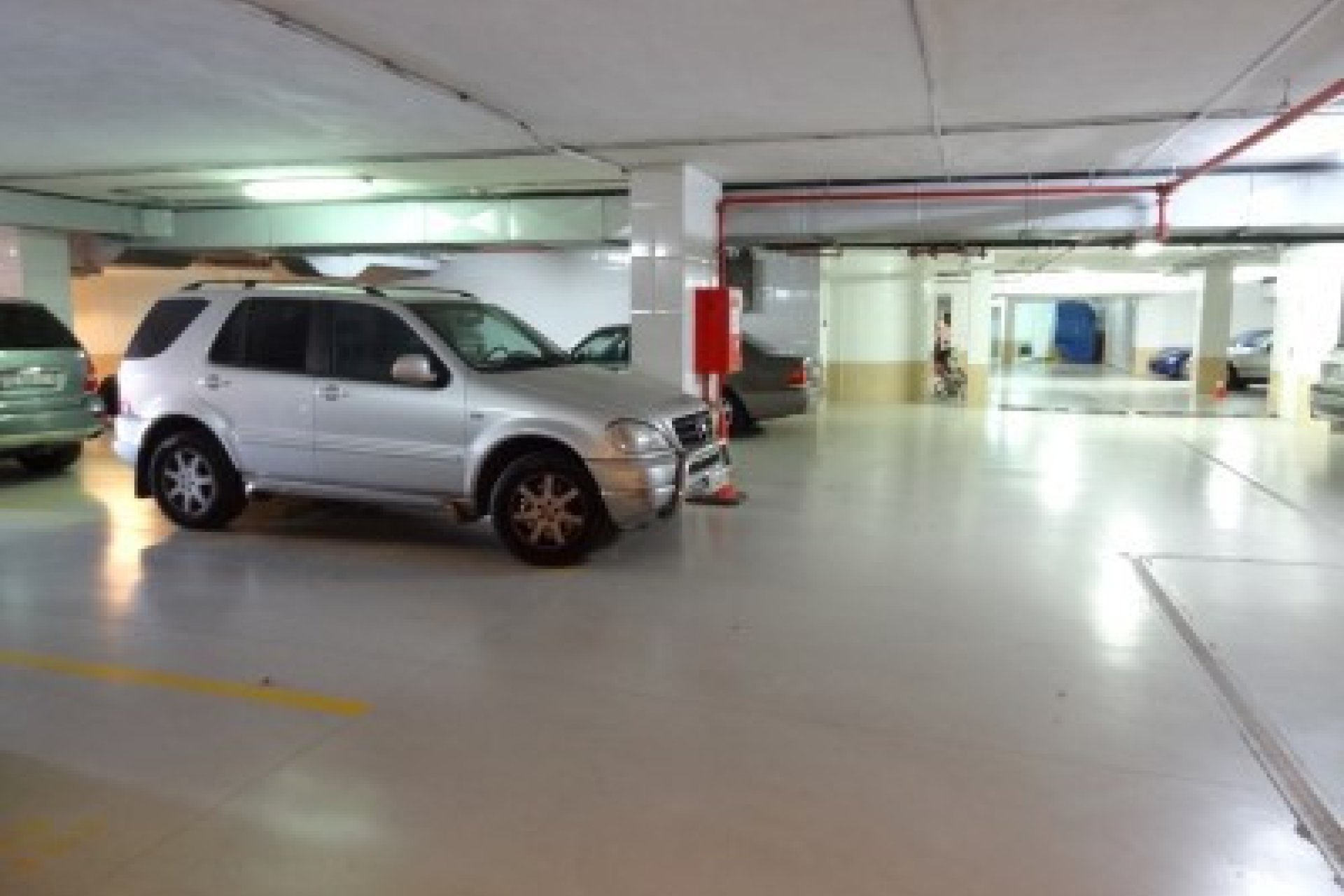 Resale - Ground floor apartment - Marbella - Puerto Banús