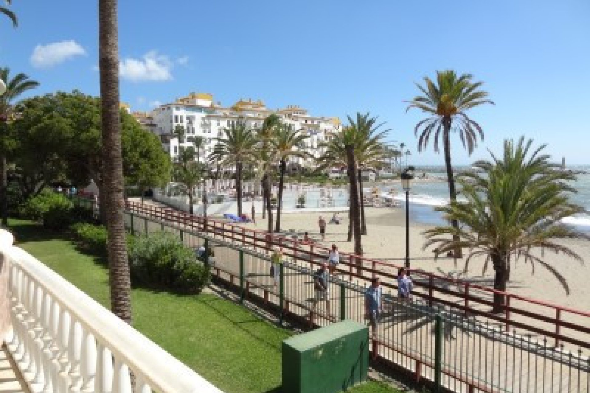 Resale - Ground floor apartment - Marbella - Puerto Banús