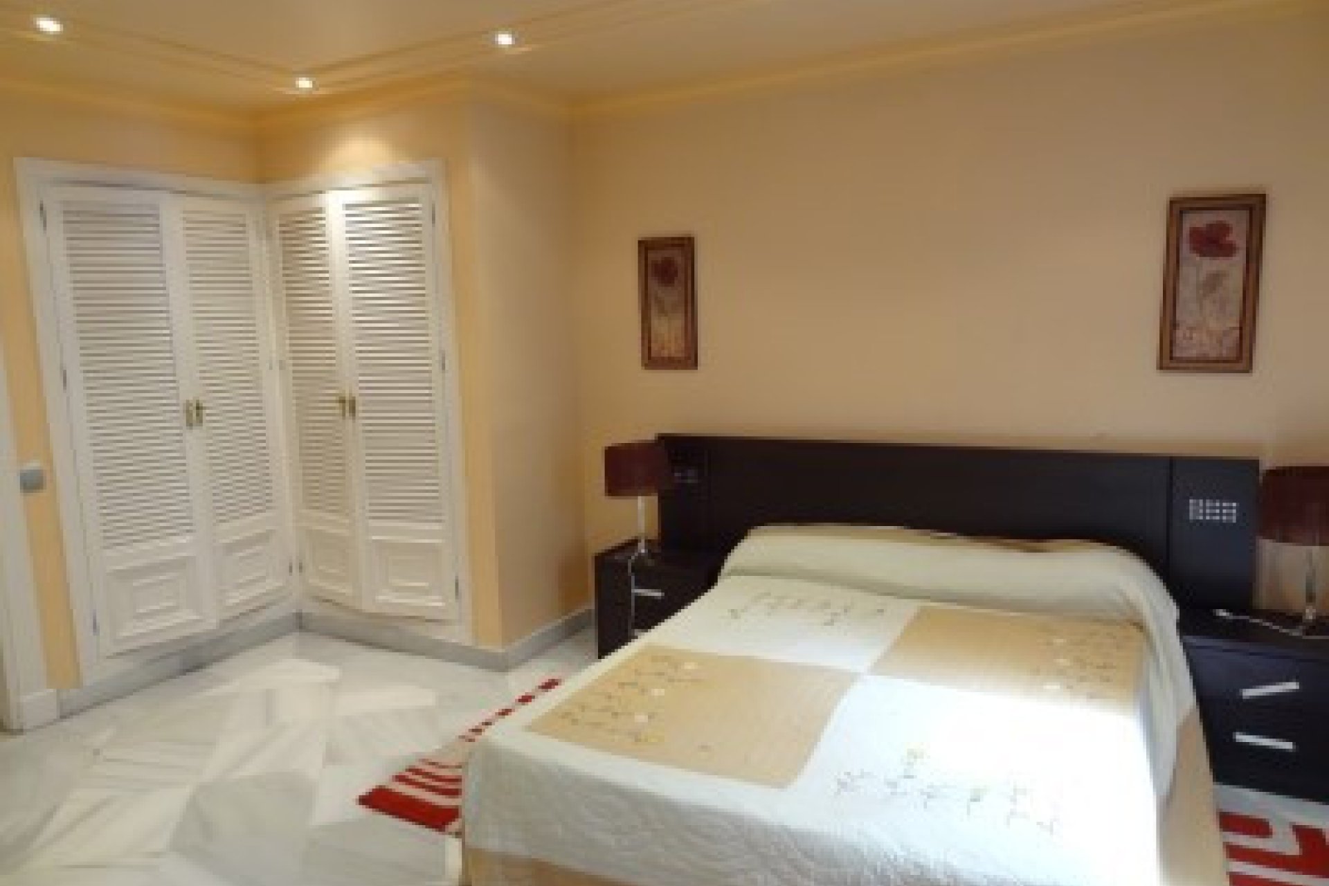 Resale - Ground floor apartment - Marbella - Puerto Banús