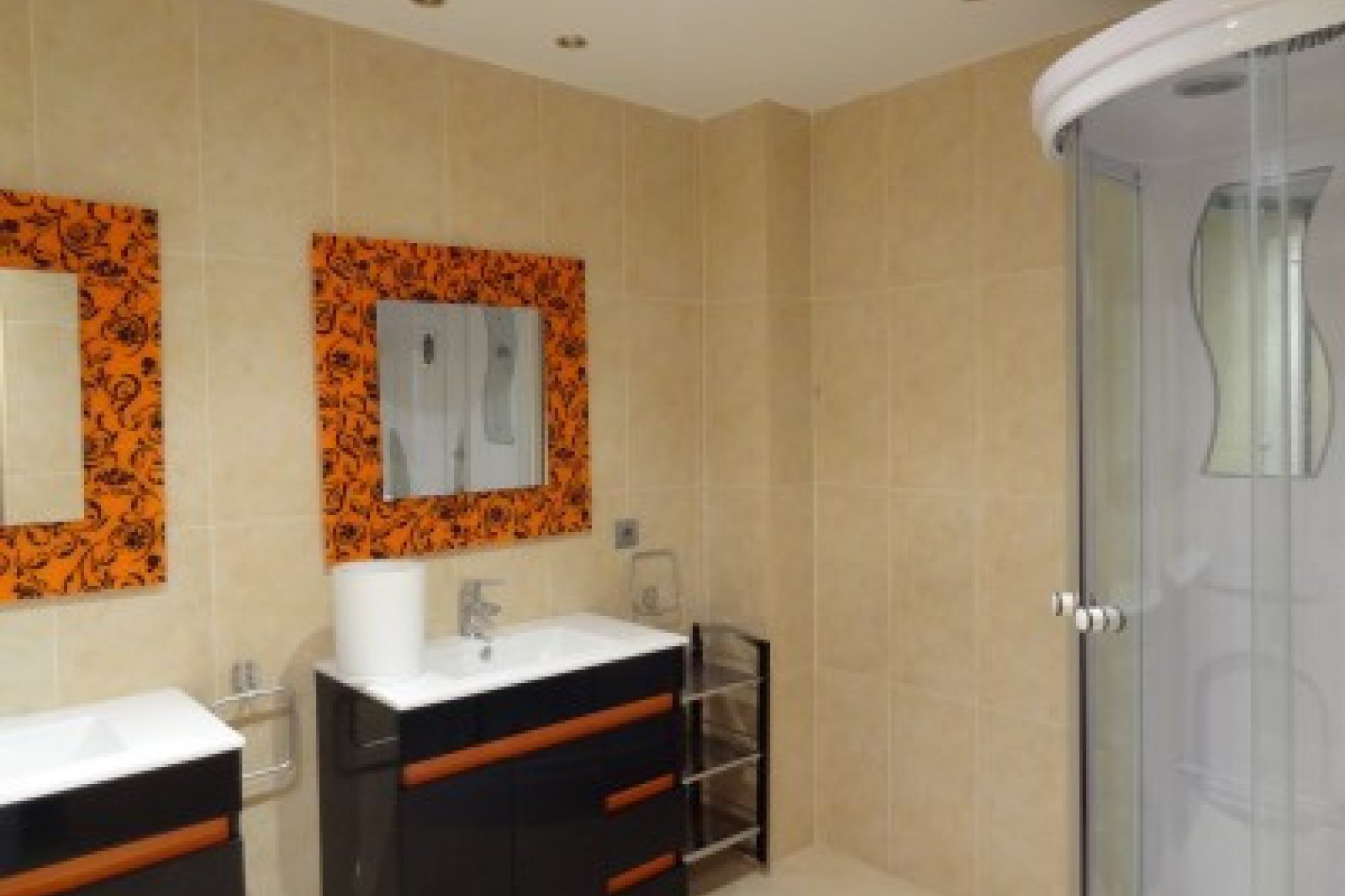 Resale - Ground floor apartment - Marbella - Puerto Banús