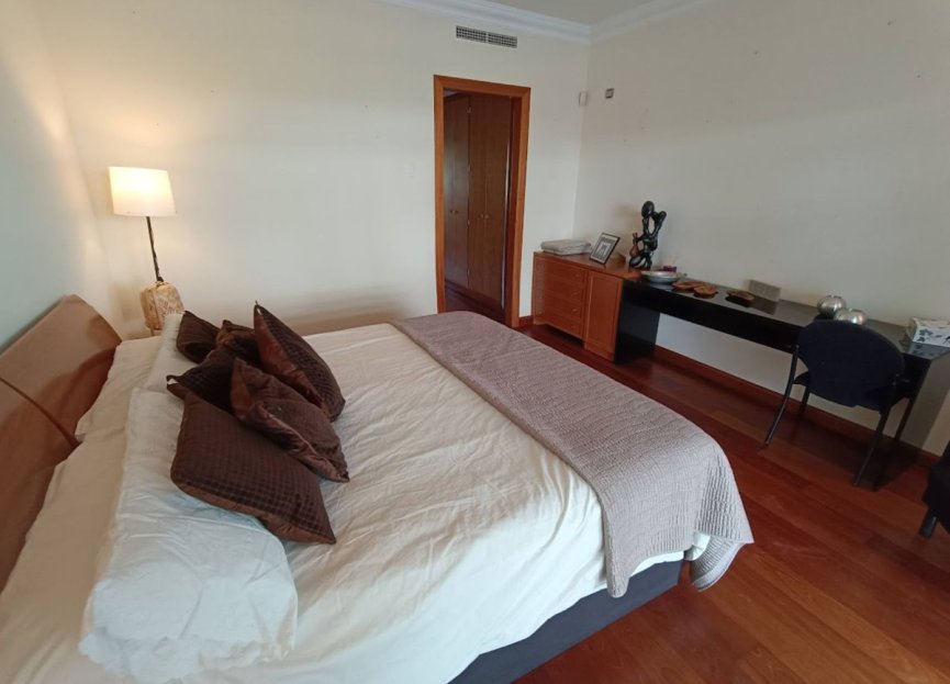 Resale - Ground floor apartment - Marbella - Puerto Banús