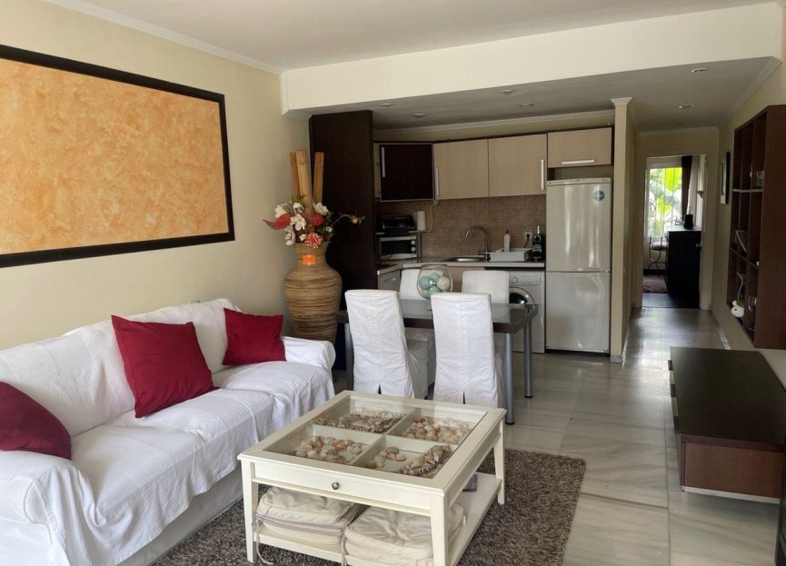 Resale - Ground floor apartment - Marbella - Puerto Banús