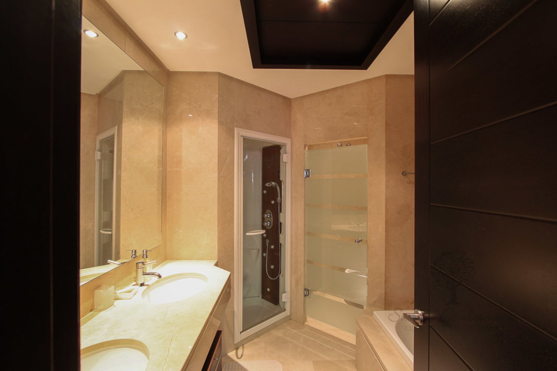 Resale - Ground floor apartment - Marbella - Puerto Banús