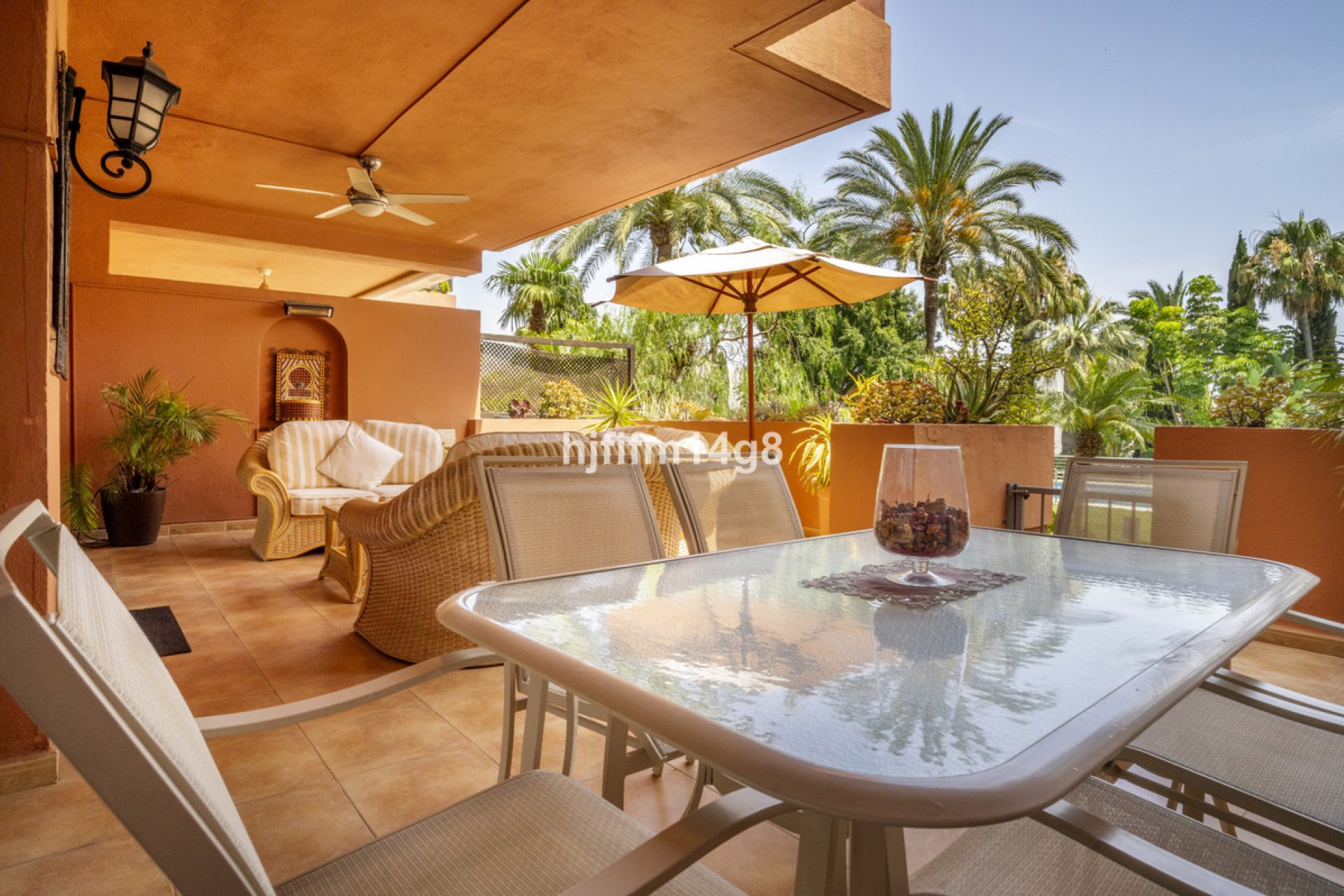 Resale - Ground floor apartment - Marbella - Puerto Banús