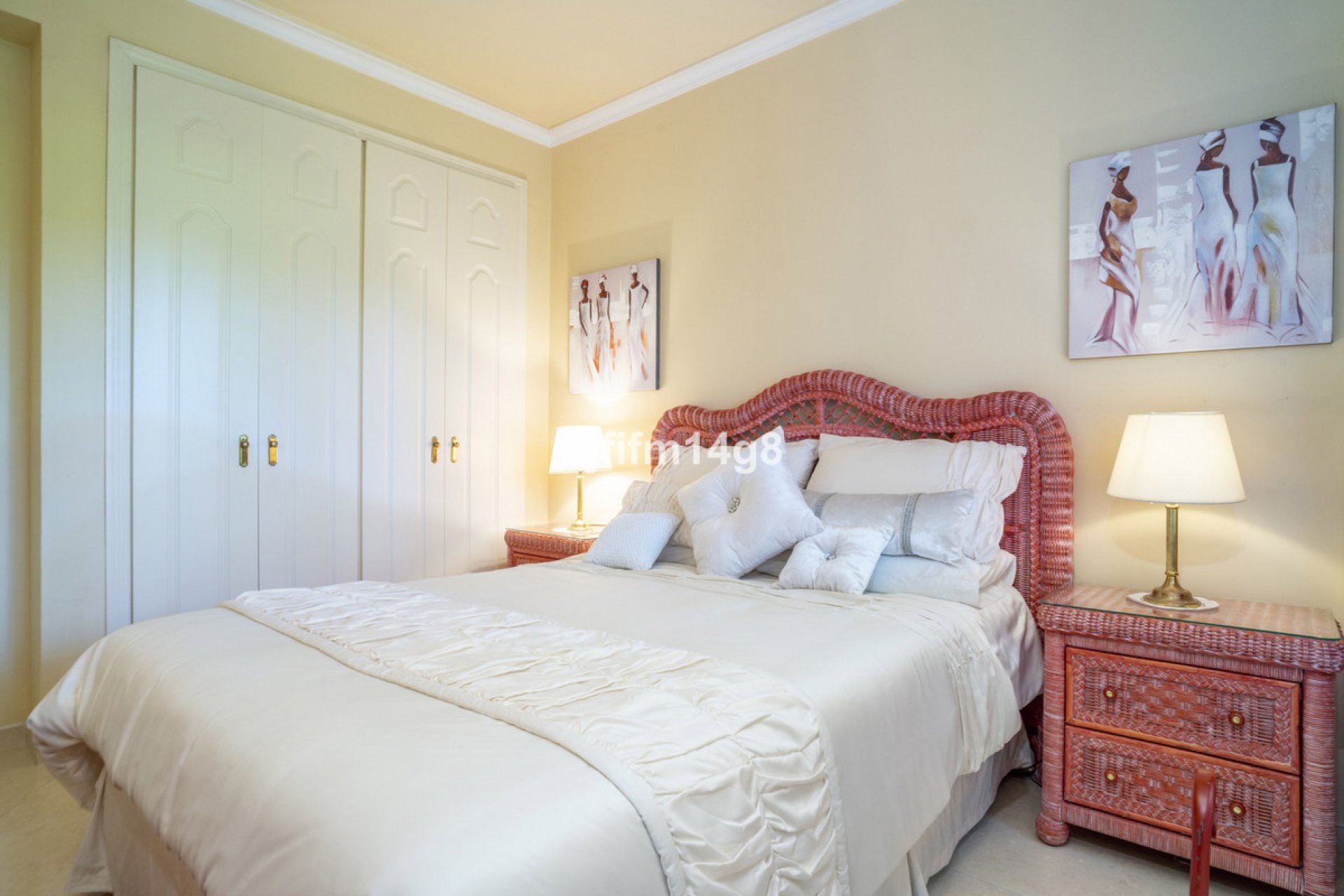 Resale - Ground floor apartment - Marbella - Puerto Banús