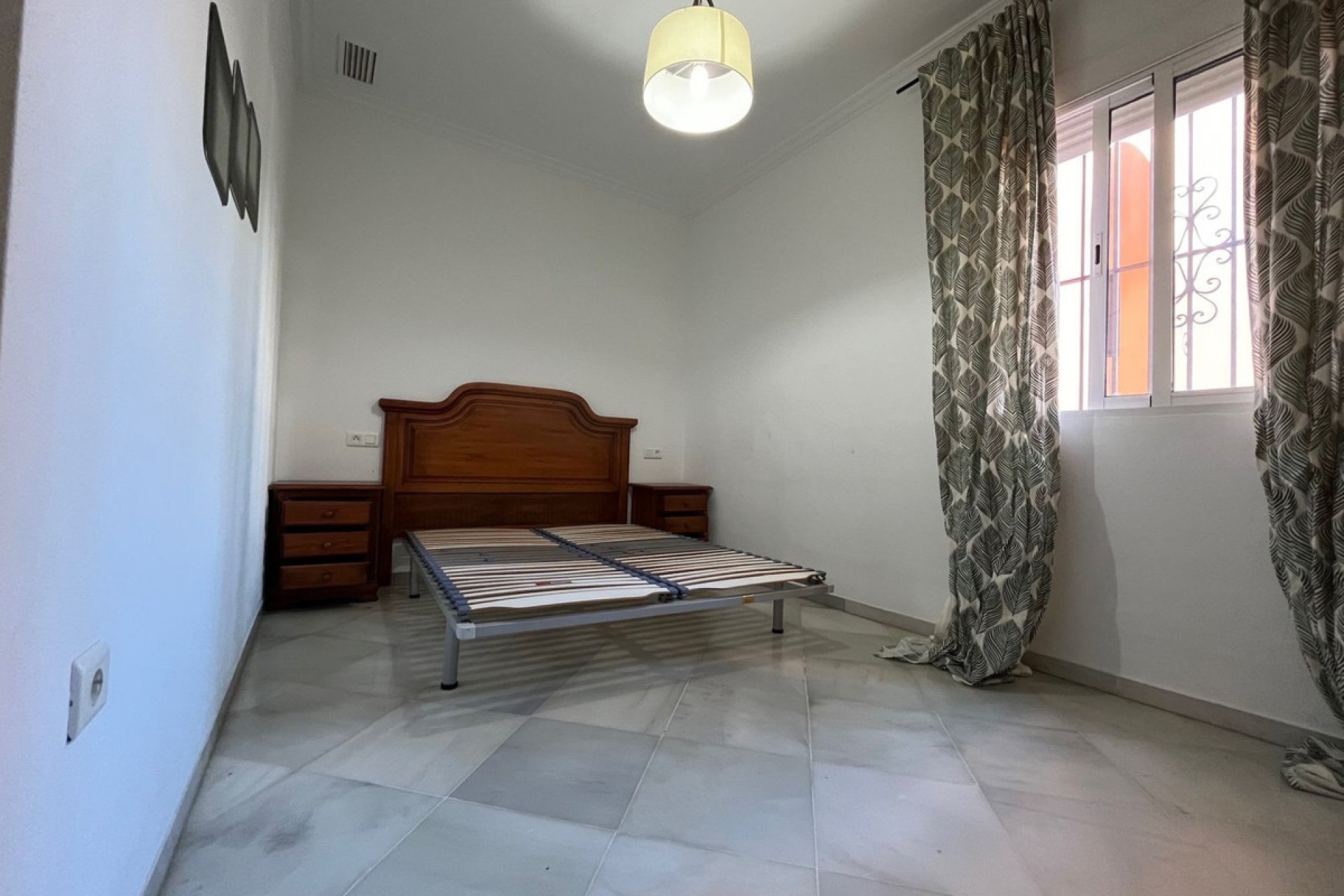 Resale - Ground floor apartment - Marbella - Puerto Banús