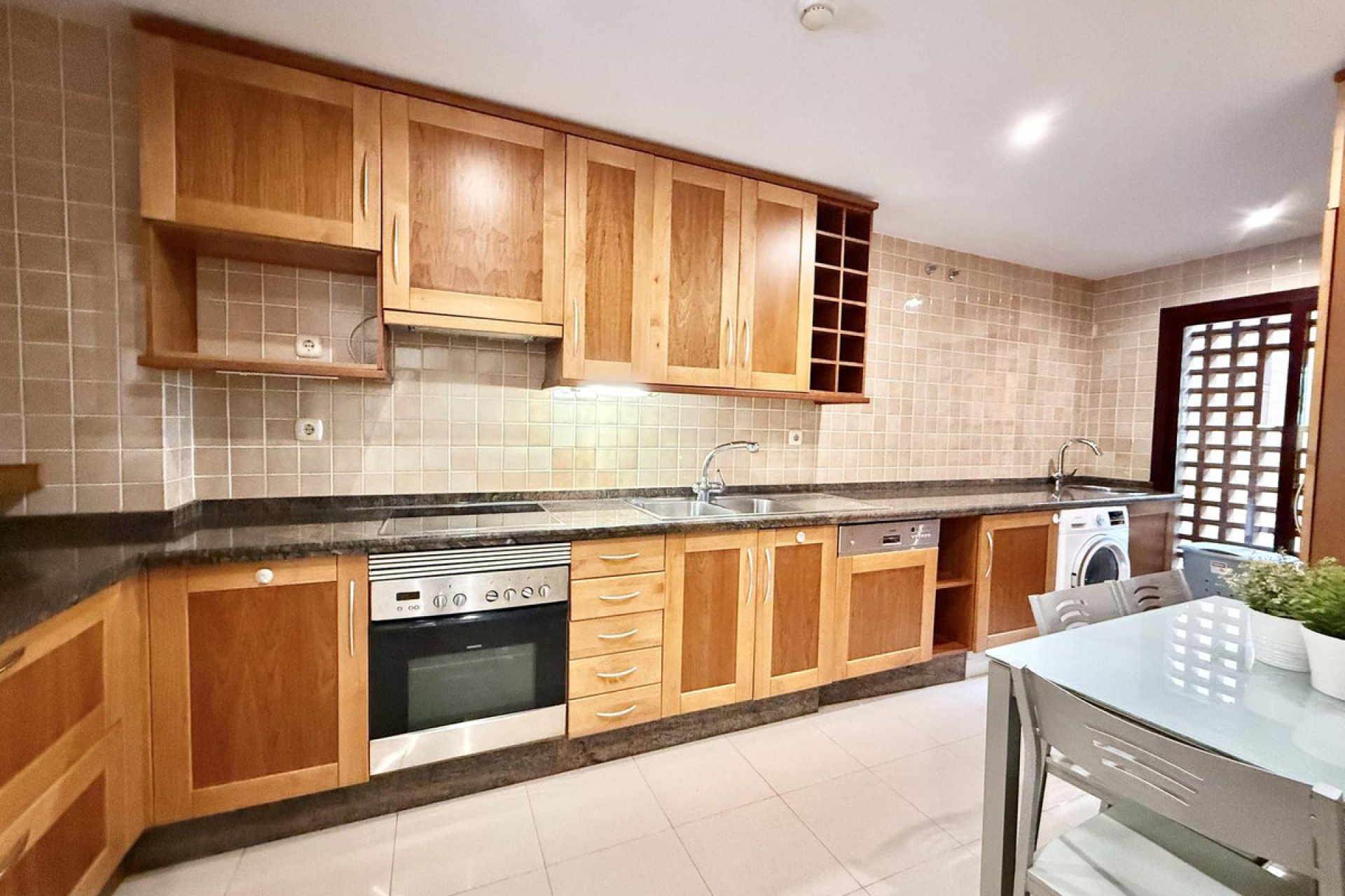 Resale - Ground floor apartment - Marbella - San Pedro De Alcantara