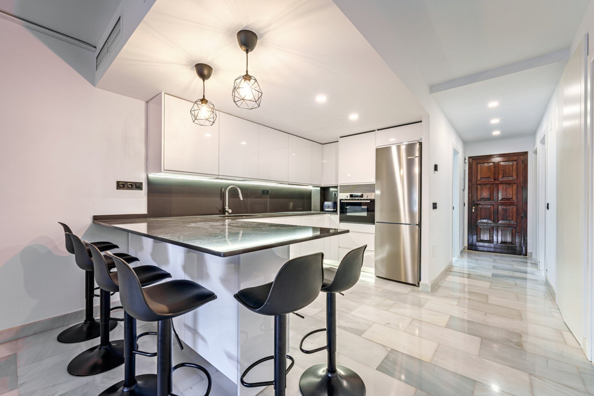 Resale - Ground floor apartment - Marbella - Sierra Blanca