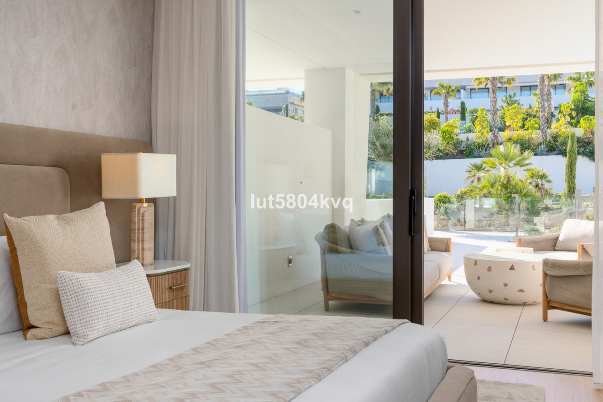 Resale - Ground floor apartment - Marbella - The Golden Mile