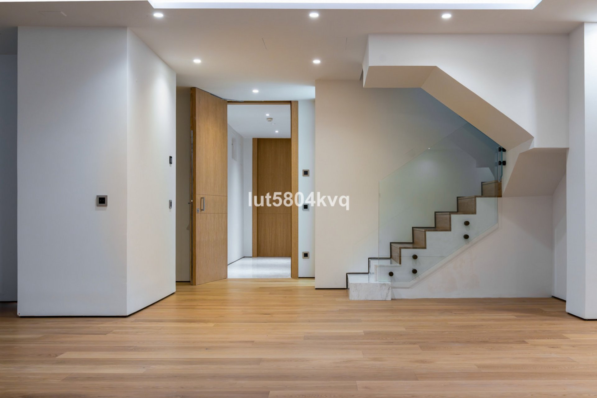 Resale - Ground floor apartment - Marbella - The Golden Mile