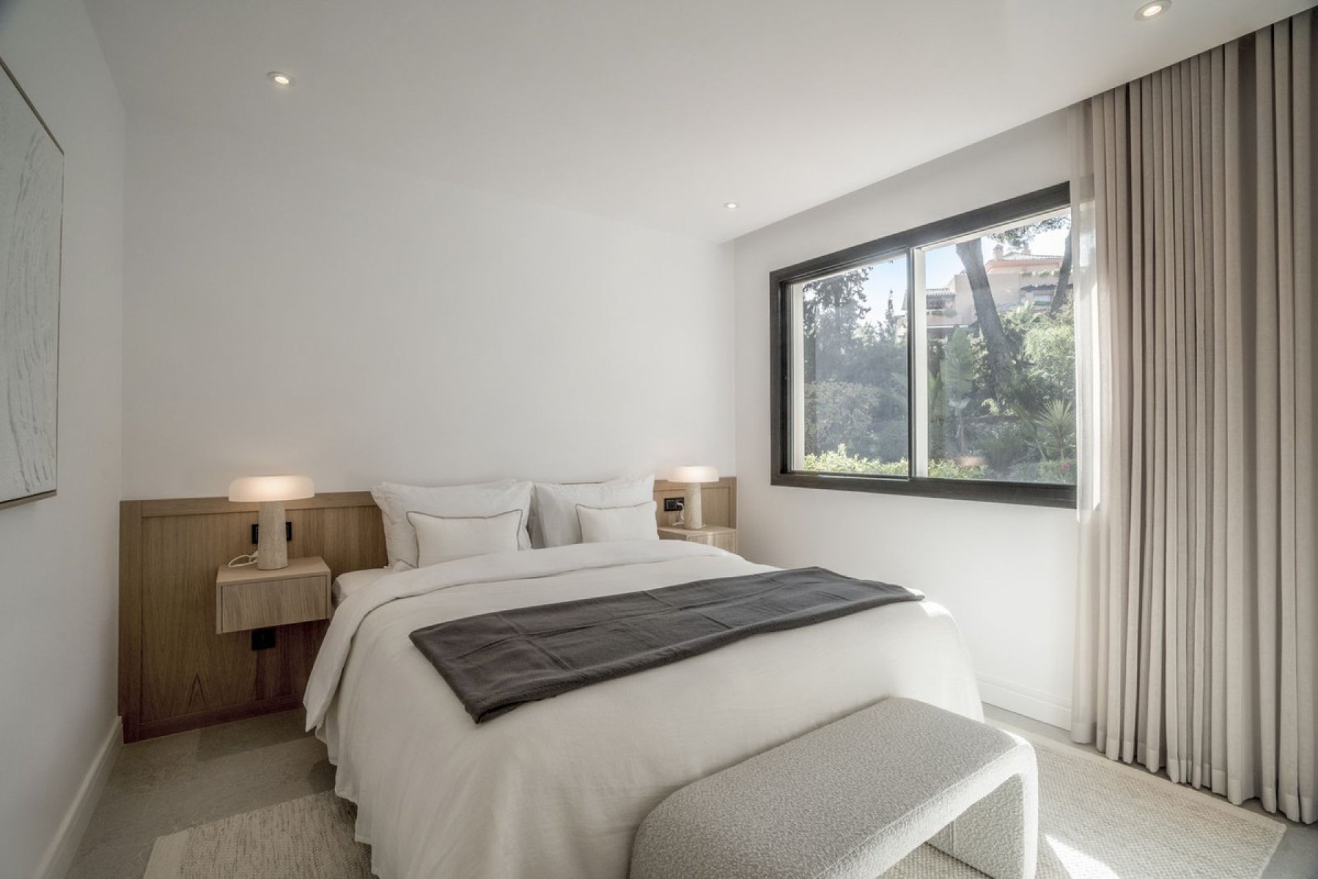 Resale - Ground floor apartment - Marbella - The Golden Mile