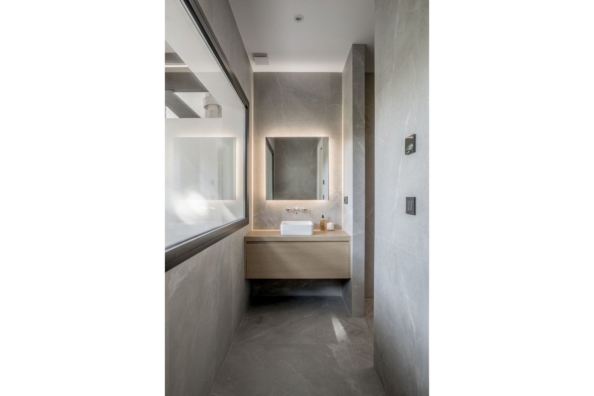 Resale - Ground floor apartment - Marbella - The Golden Mile