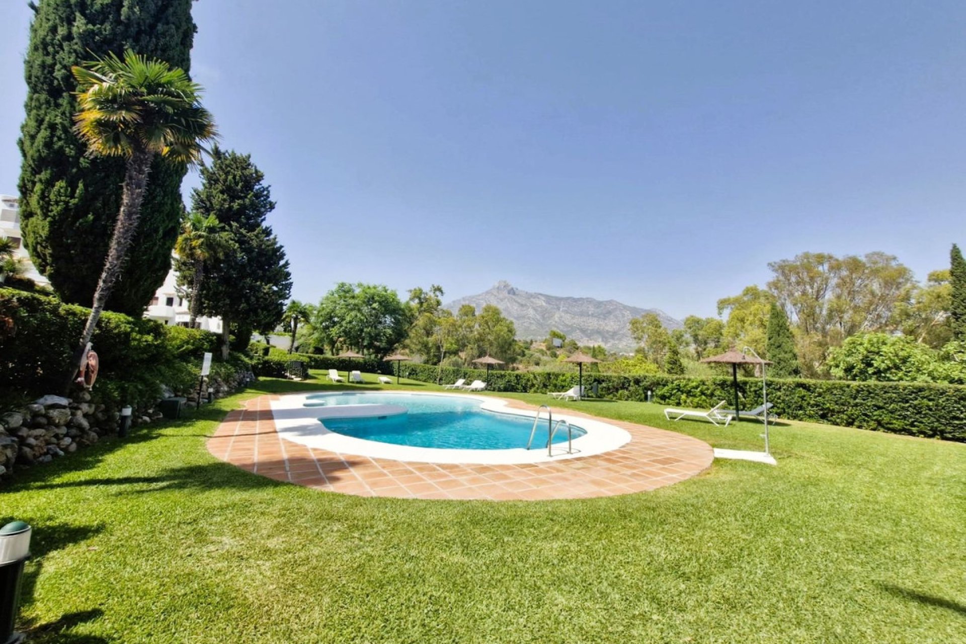 Resale - Ground floor apartment - Marbella - The Golden Mile