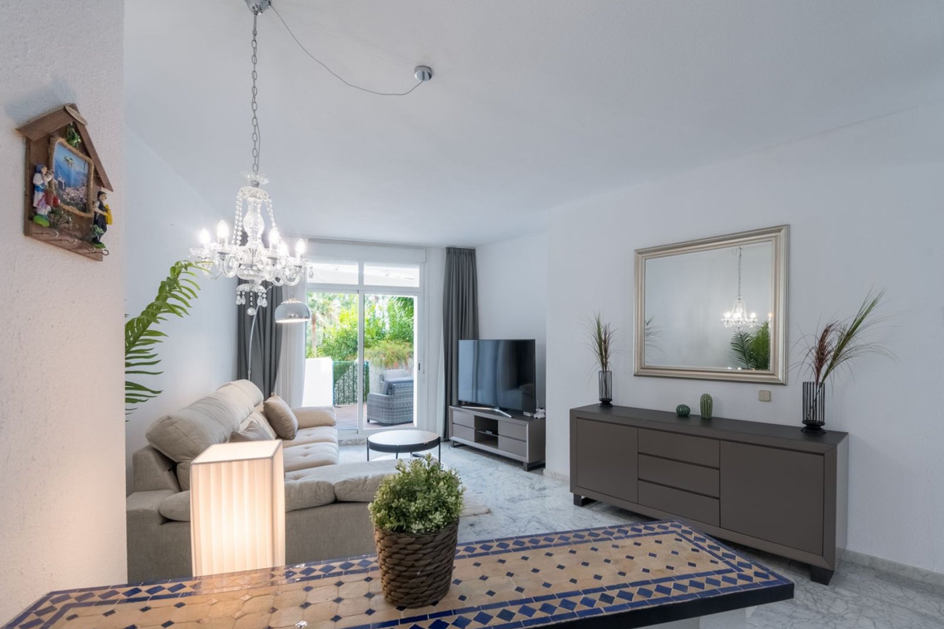 Resale - Ground floor apartment - Marbella - The Golden Mile