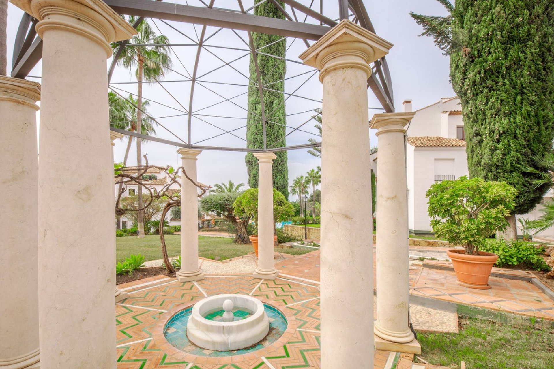 Resale - Ground floor apartment - Marbella - The Golden Mile