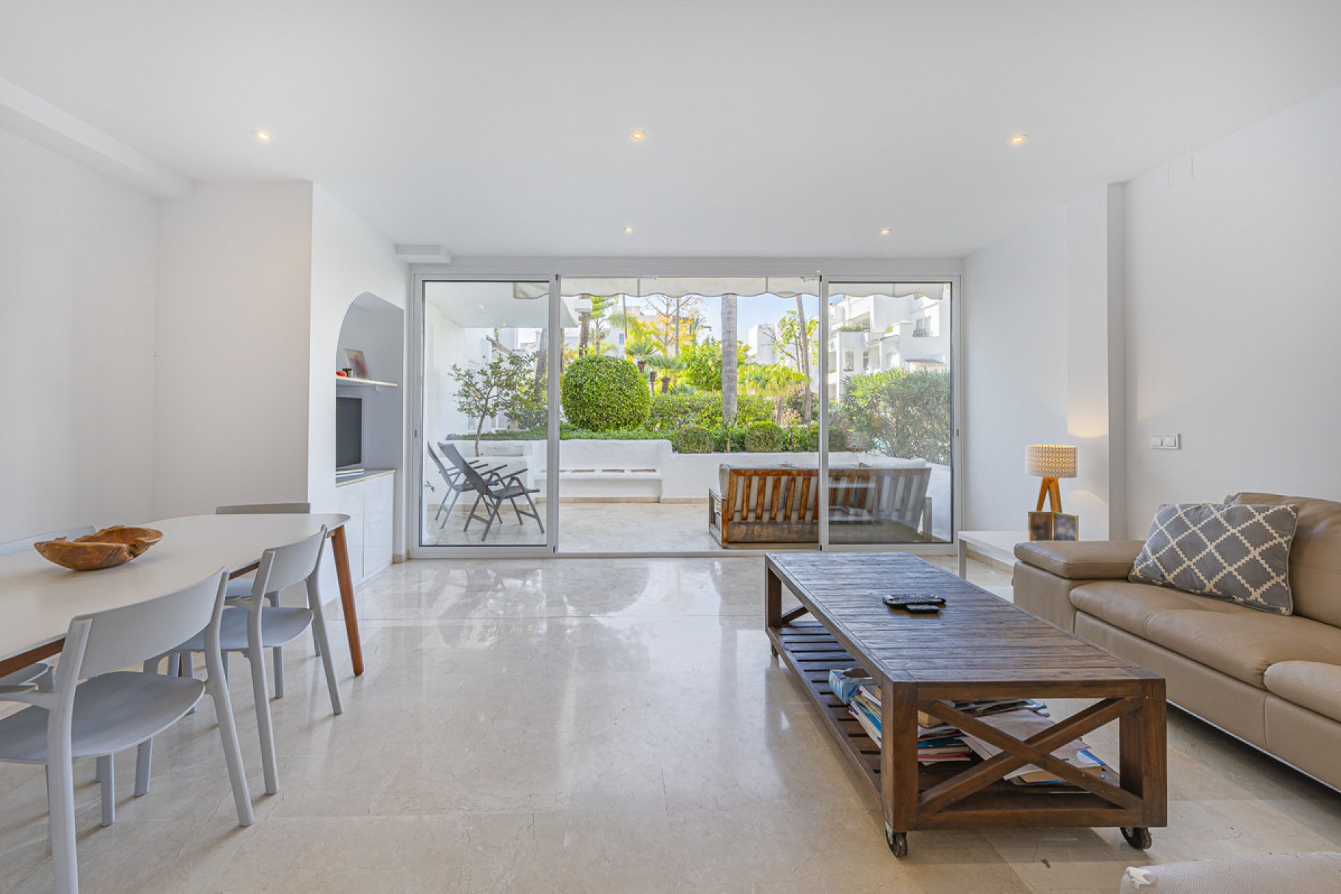 Resale - Ground floor apartment - Marbella - The Golden Mile