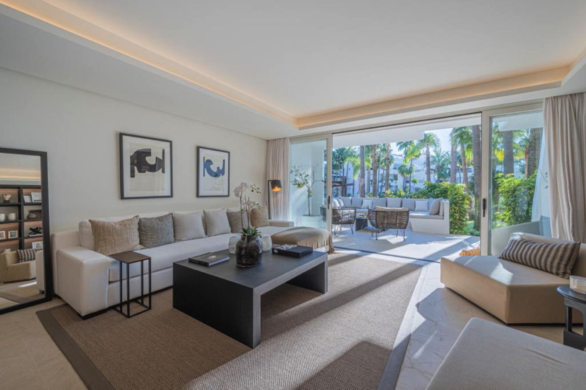 Resale - Ground floor apartment - Marbella - The Golden Mile