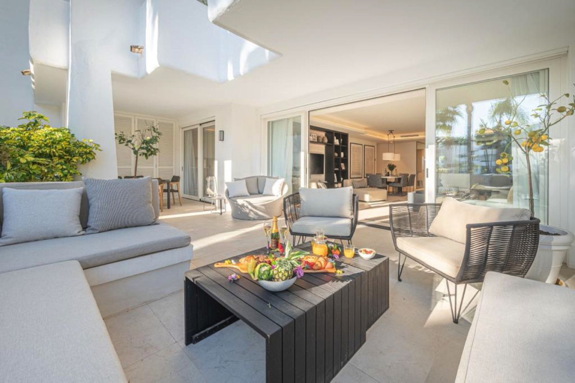 Resale - Ground floor apartment - Marbella - The Golden Mile