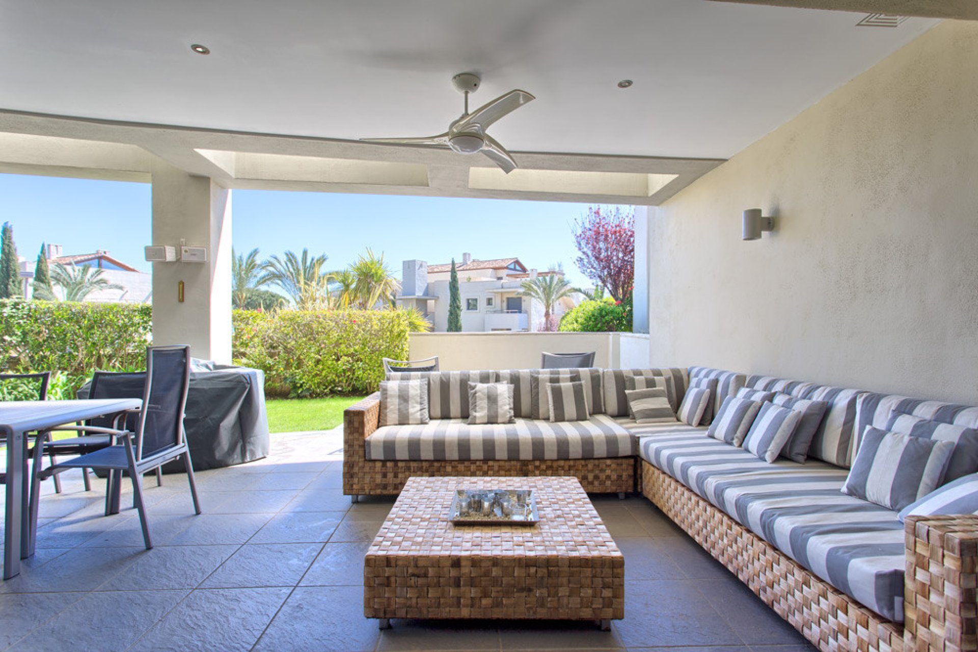 Resale - Ground floor apartment - Marbella - The Golden Mile