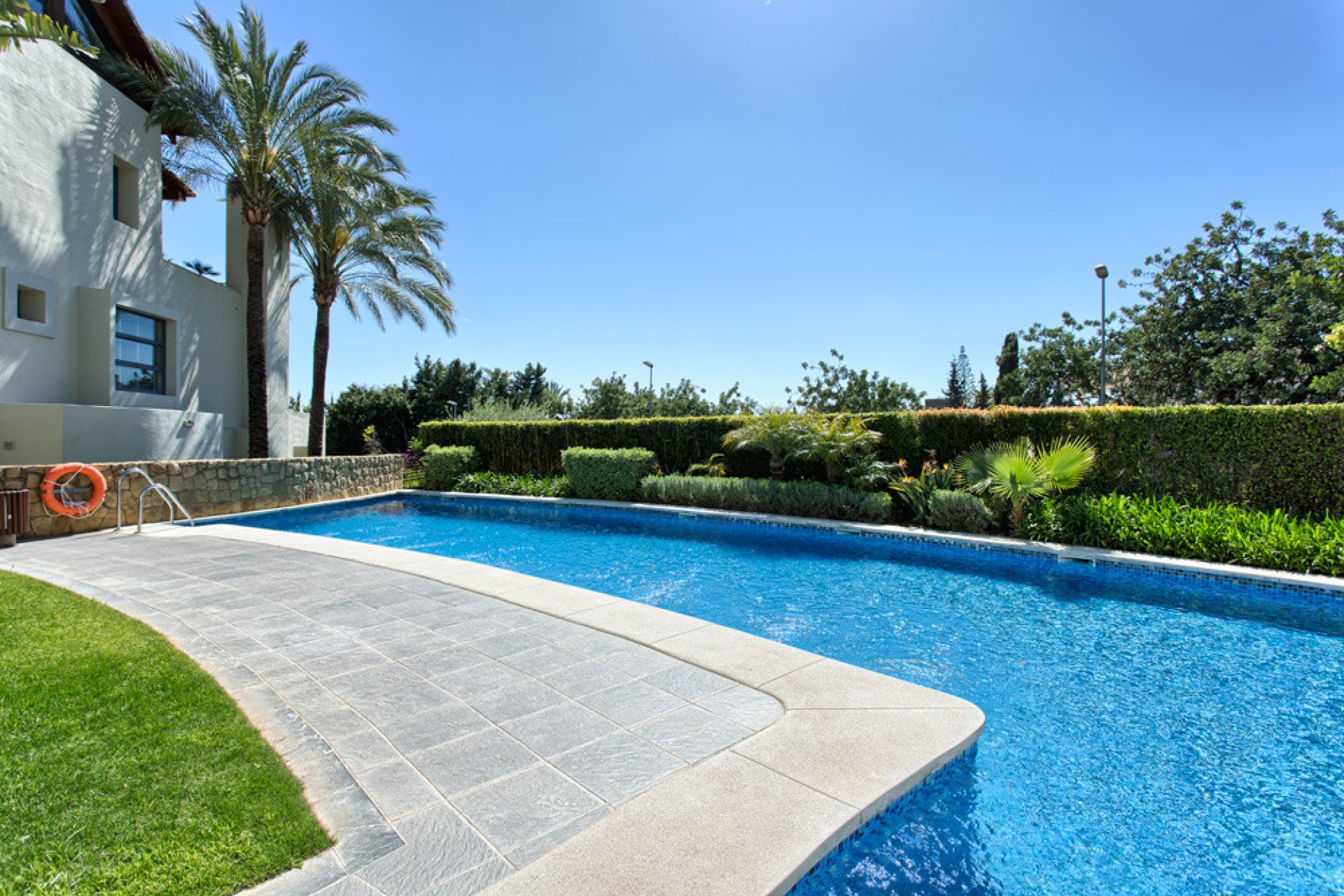 Resale - Ground floor apartment - Marbella - The Golden Mile