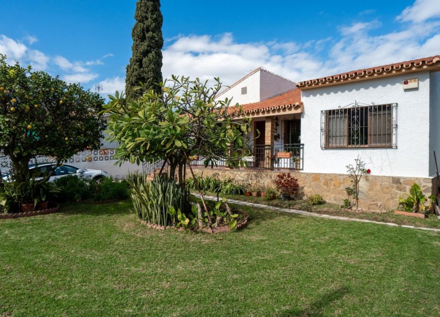 Resale - House - Bungalow - Benalmádena - Arroyo de la Miel