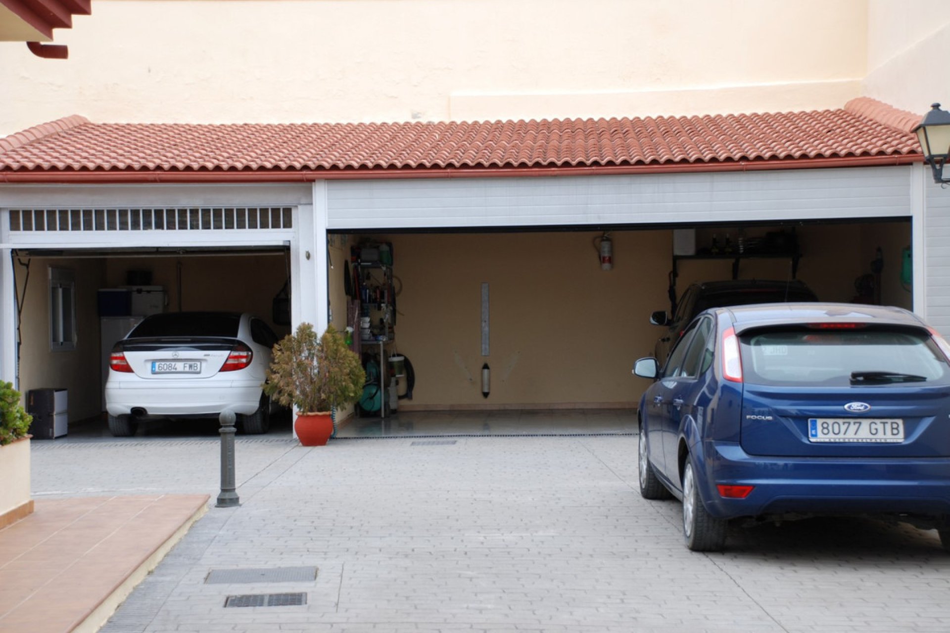 Resale - House - Bungalow - Estepona - Estepona Centro