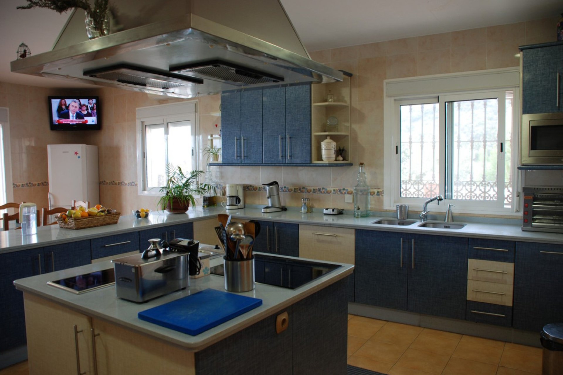 Resale - House - Bungalow - Estepona - Estepona Centro