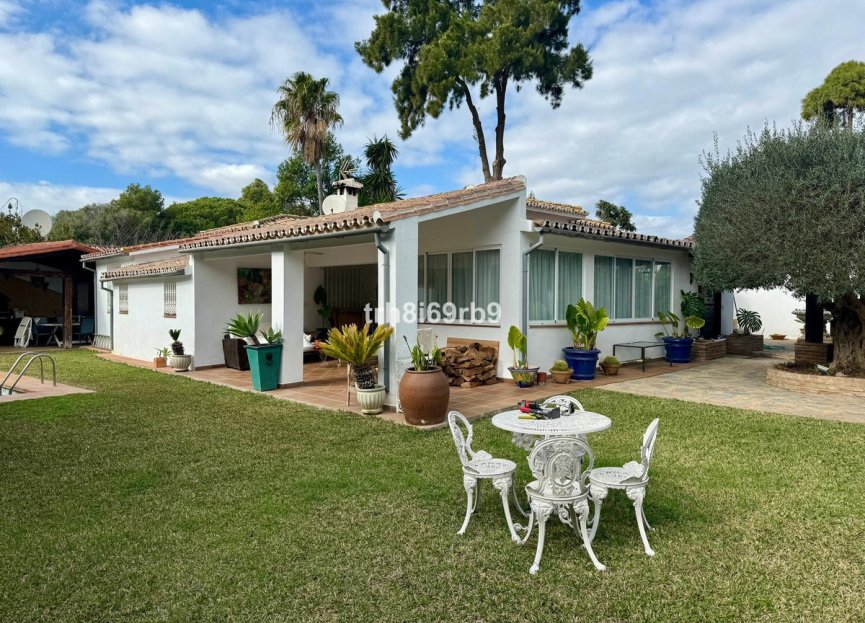 Resale - House - Detached Villa - Atalaya - Atalaya Centro