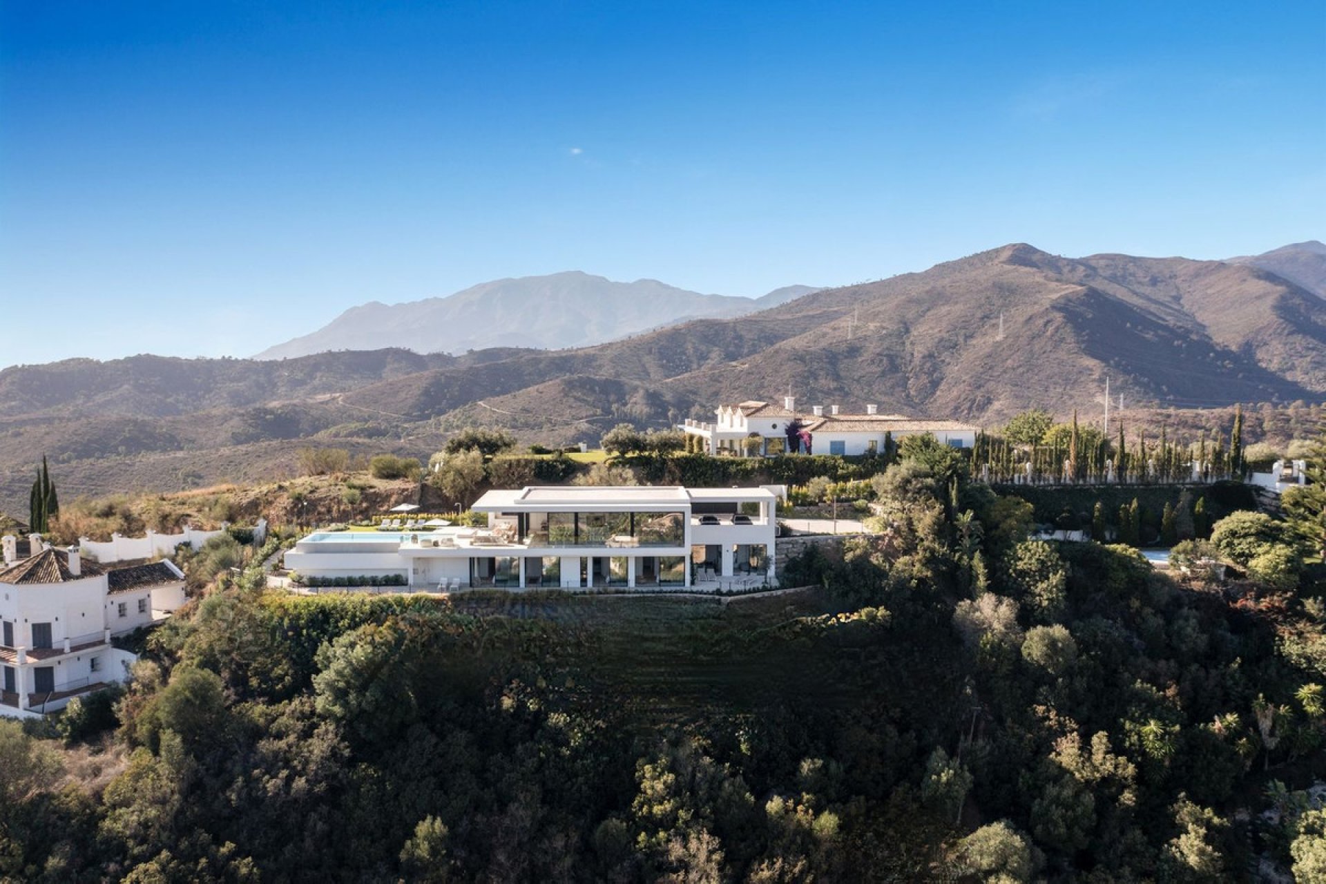 Resale - House - Detached Villa - Benahavís - Benahavís Centro